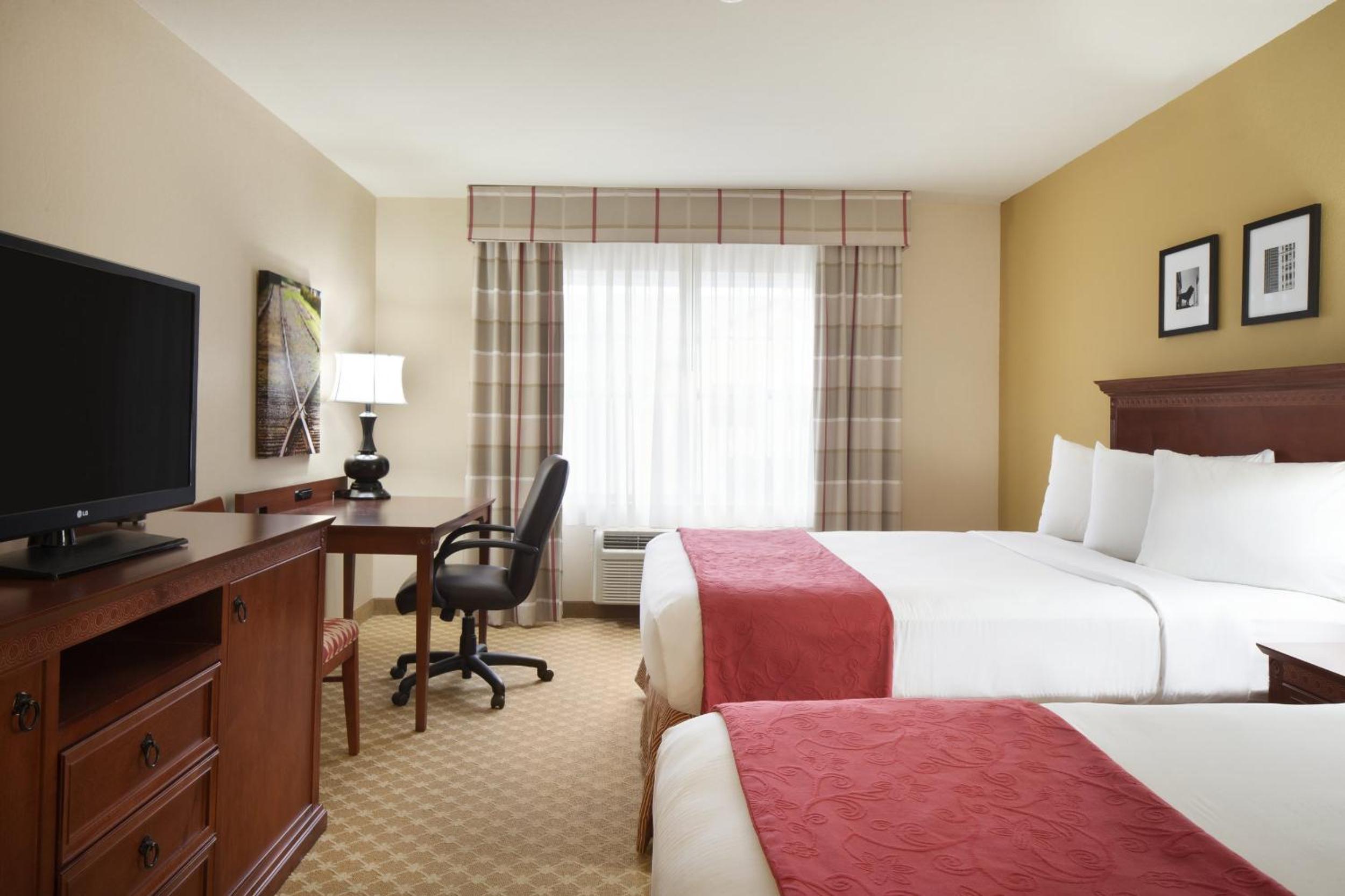 Queen Room with Two Queen Beds - Disability Access