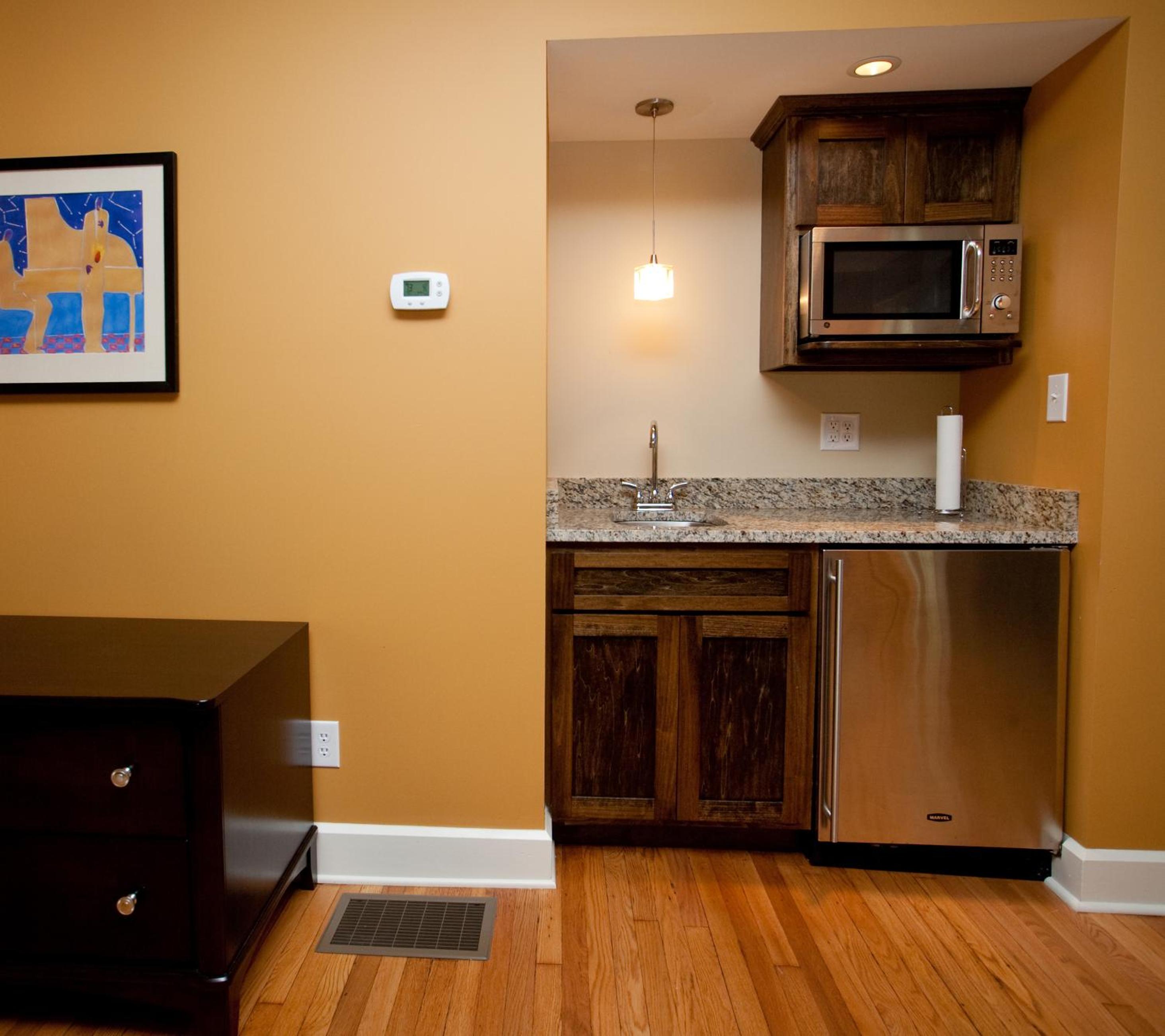 Deluxe Queen Room photo 3