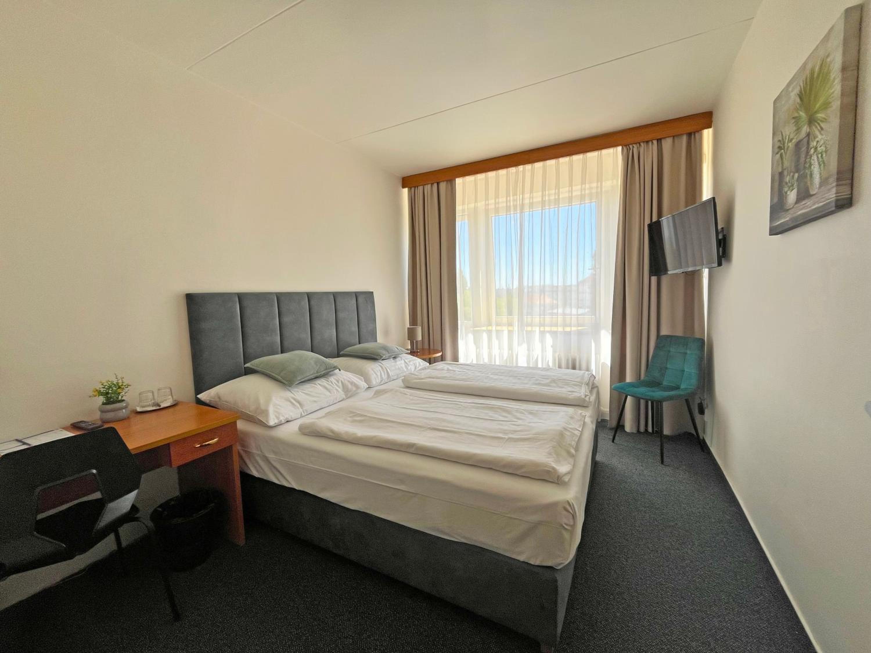 Economy Double Room