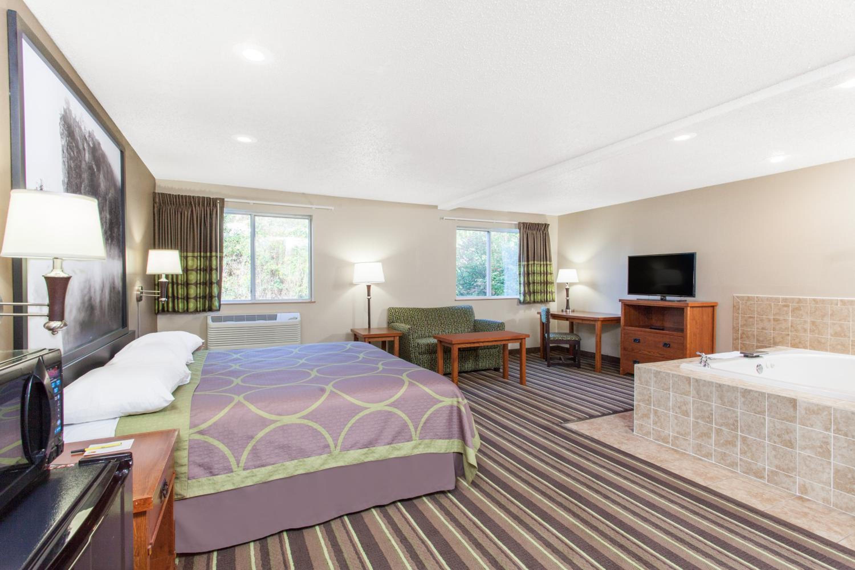 Deluxe King Studio Suite - Non-Smoking - Photo 3