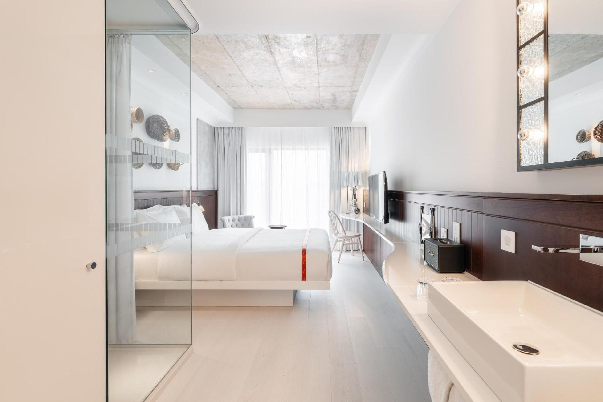 Lovely Room thumbnail 5