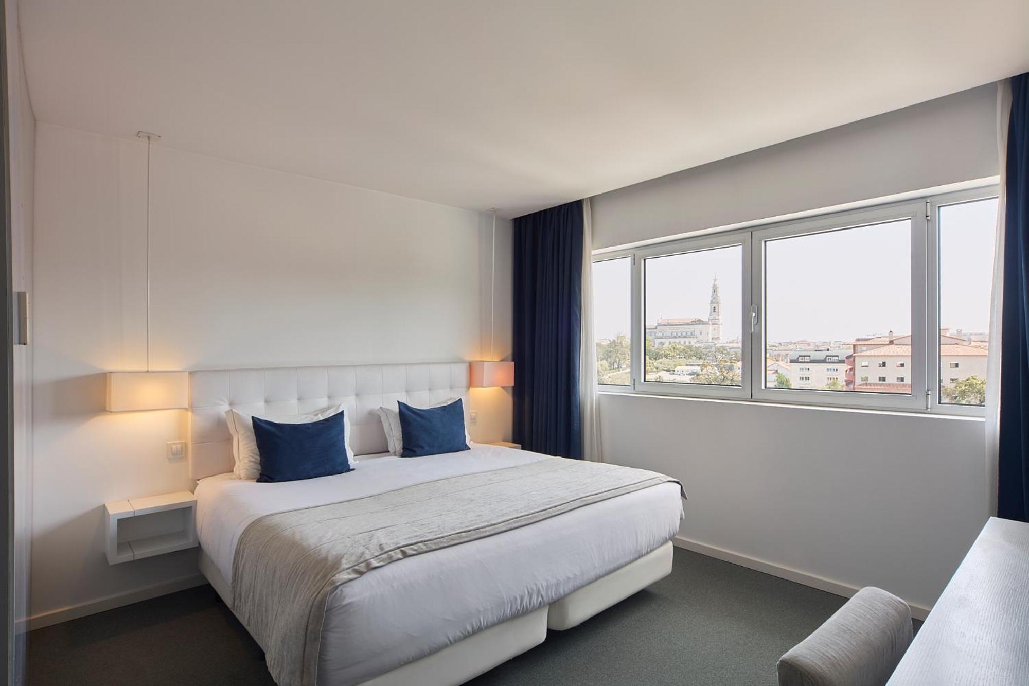 Double or Twin Room - Sanctuary View - Photo 1