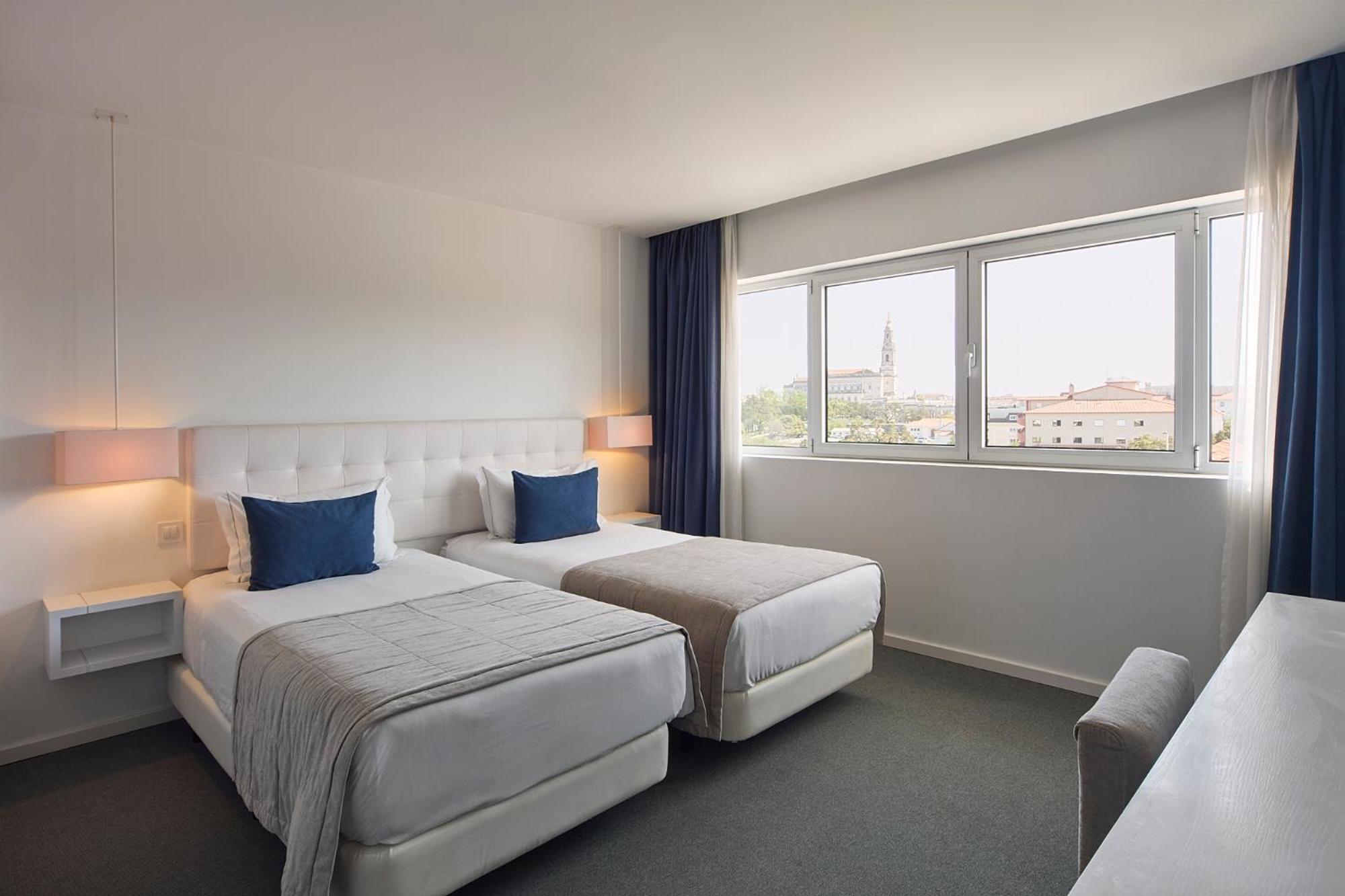 Double or Twin Room - Sanctuary View - Photo 6