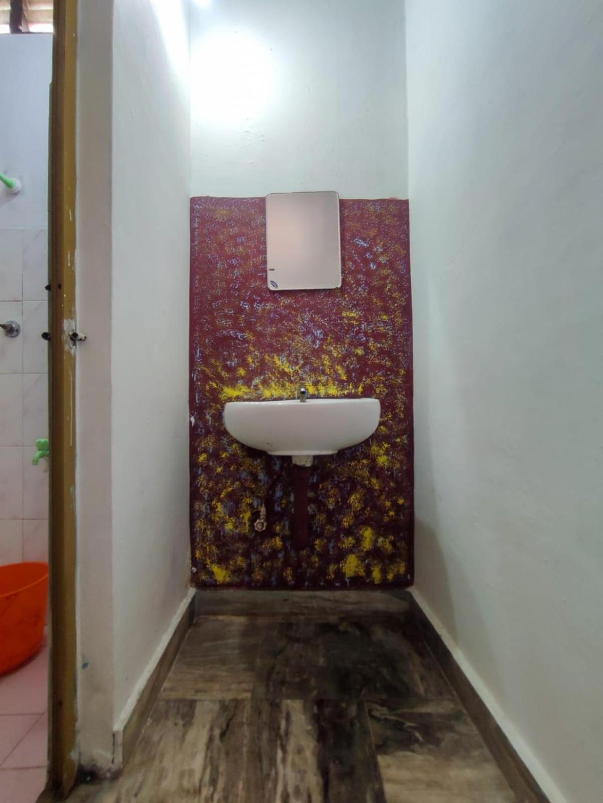 Budget Double Room photo 2