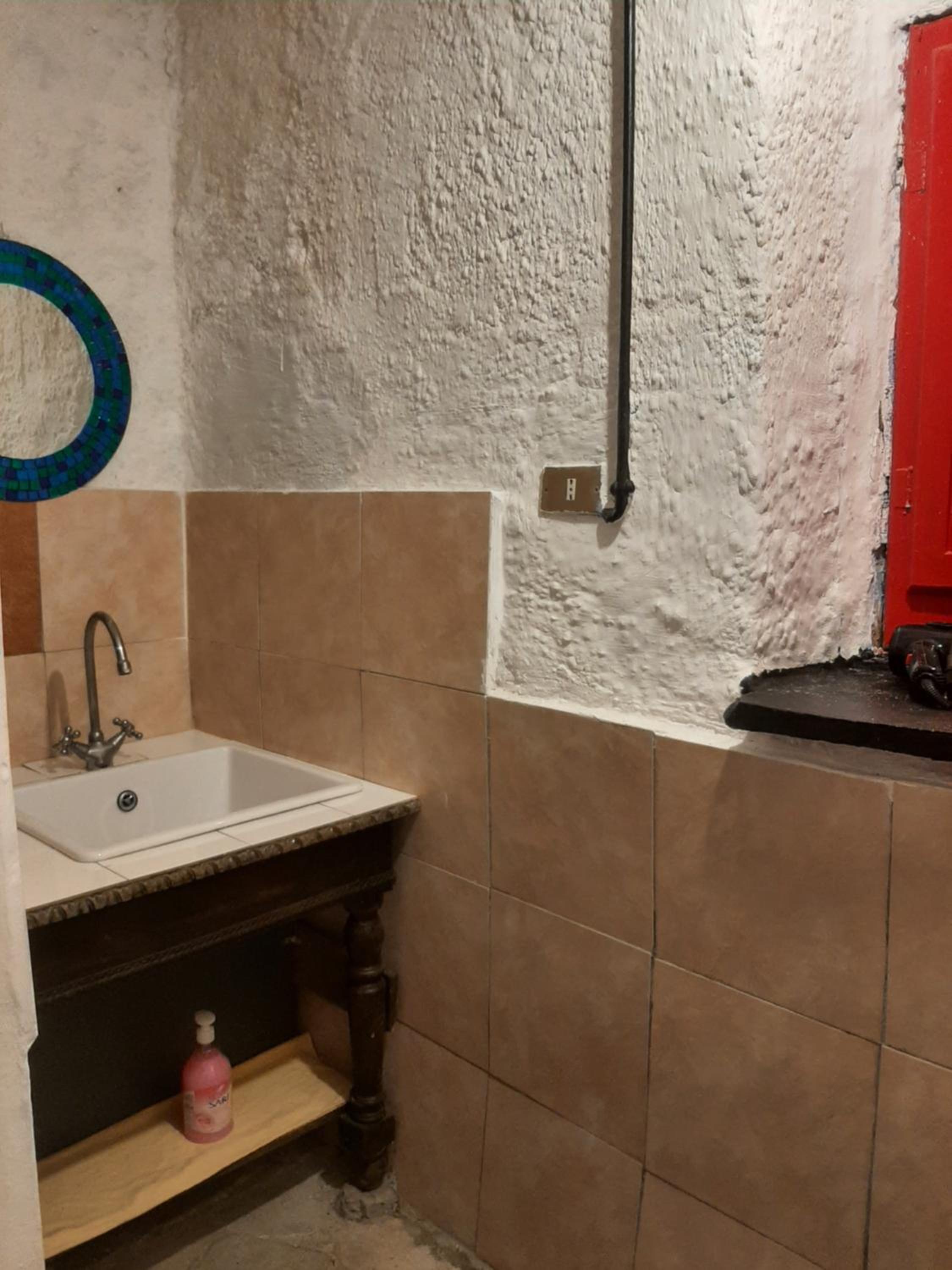 Quadruple Room with Private Bathroom photo 3