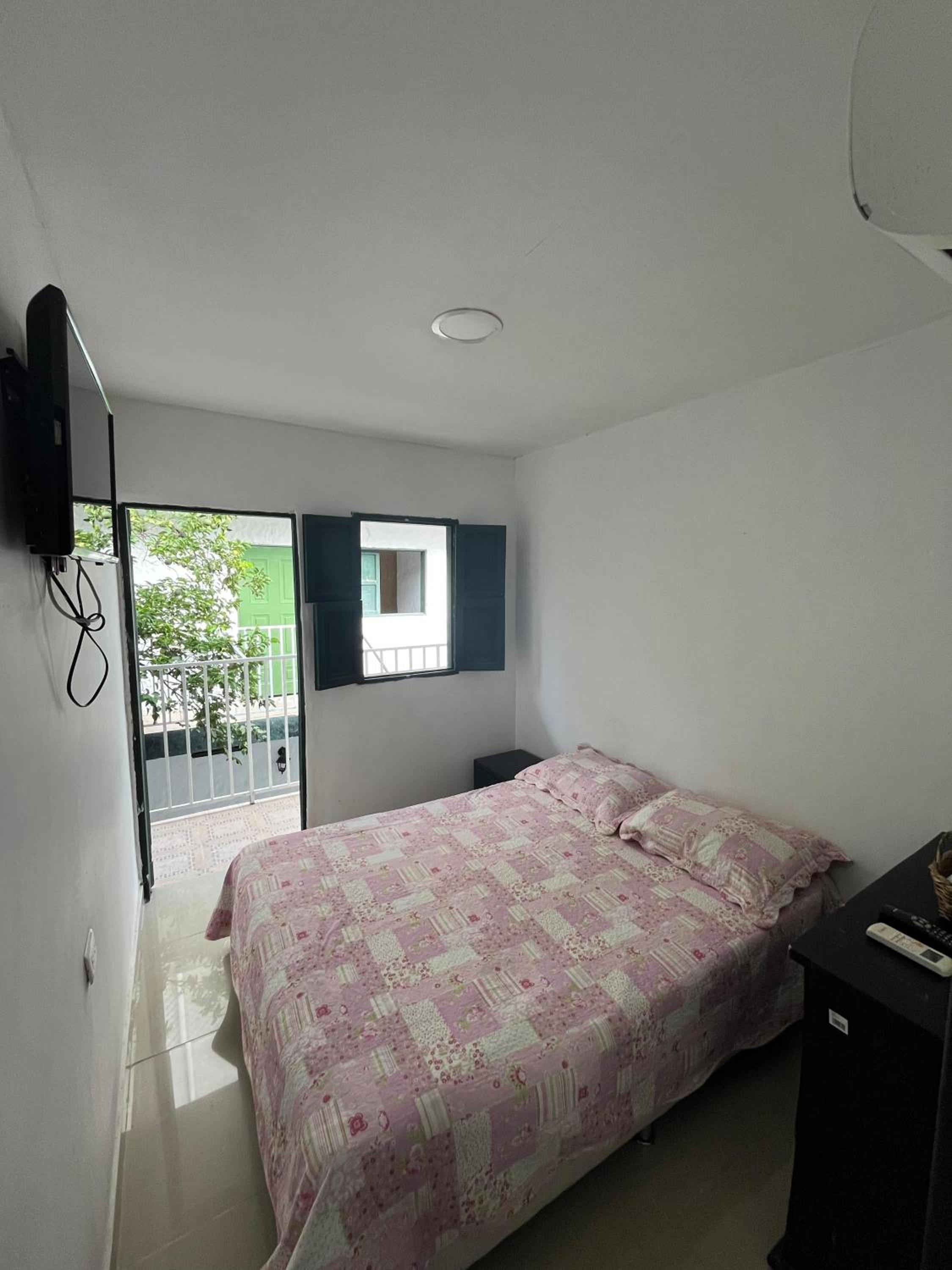 Double Room with Private Bathroom photo 2