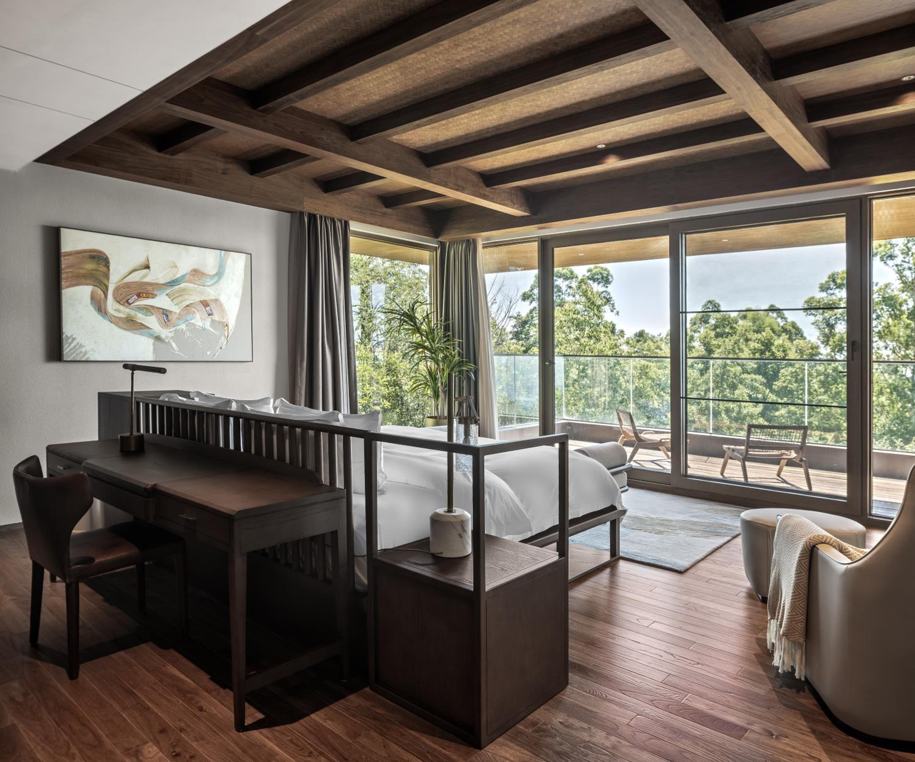 One-Bedroom Suite photo 3