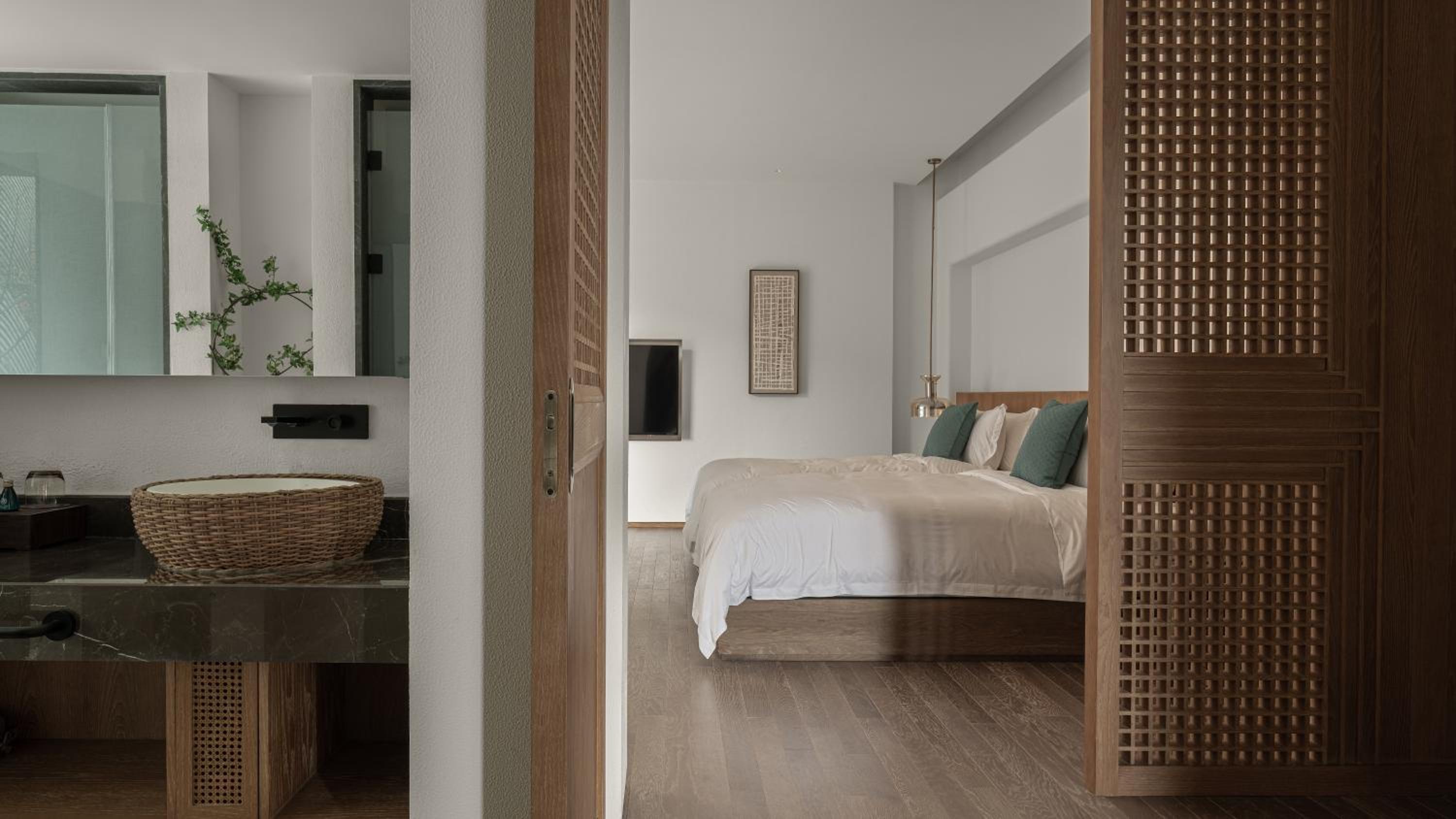 Twin Room with Bath photo 2