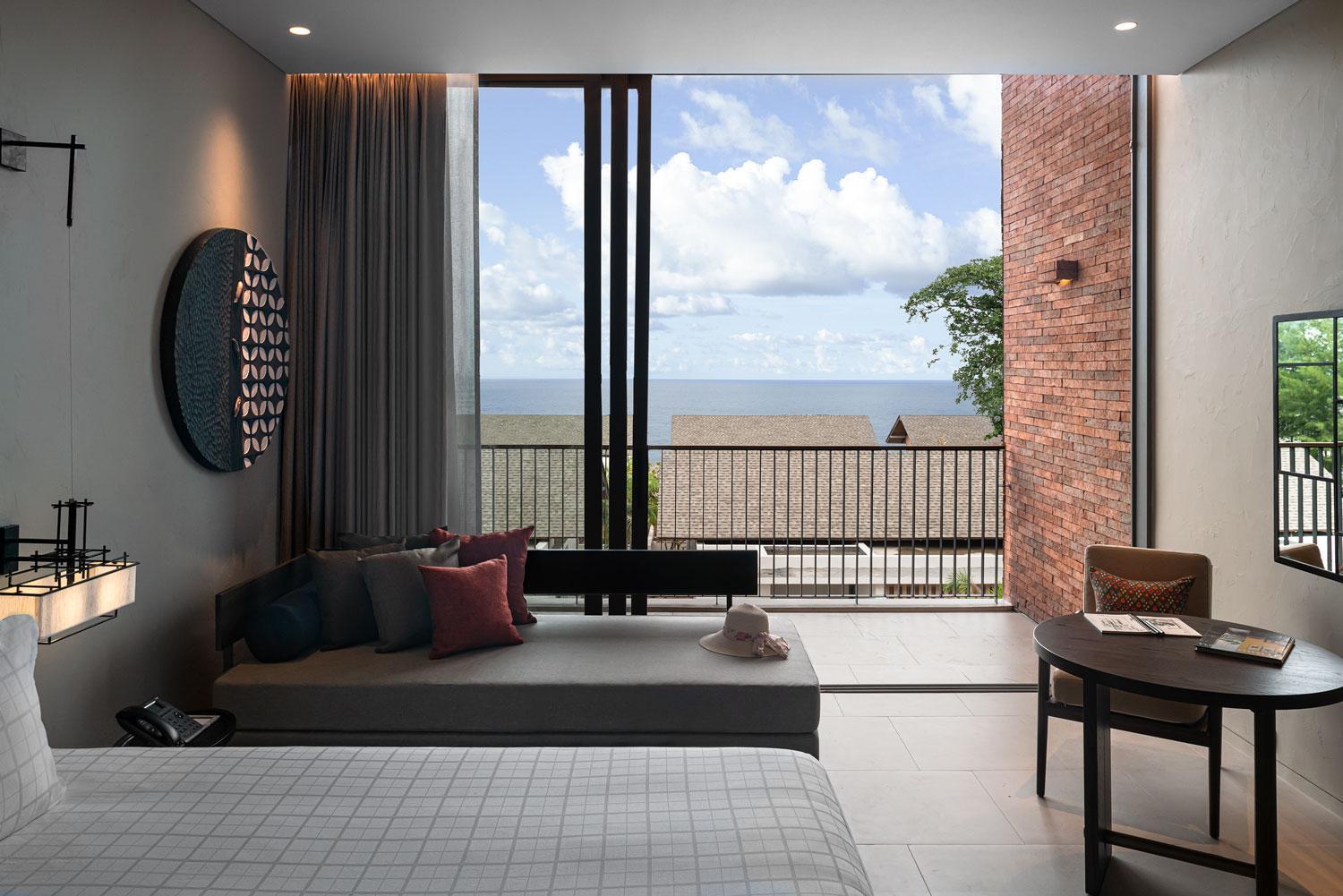 Family Suite with One King Bed and Two Single Beds - Sea View