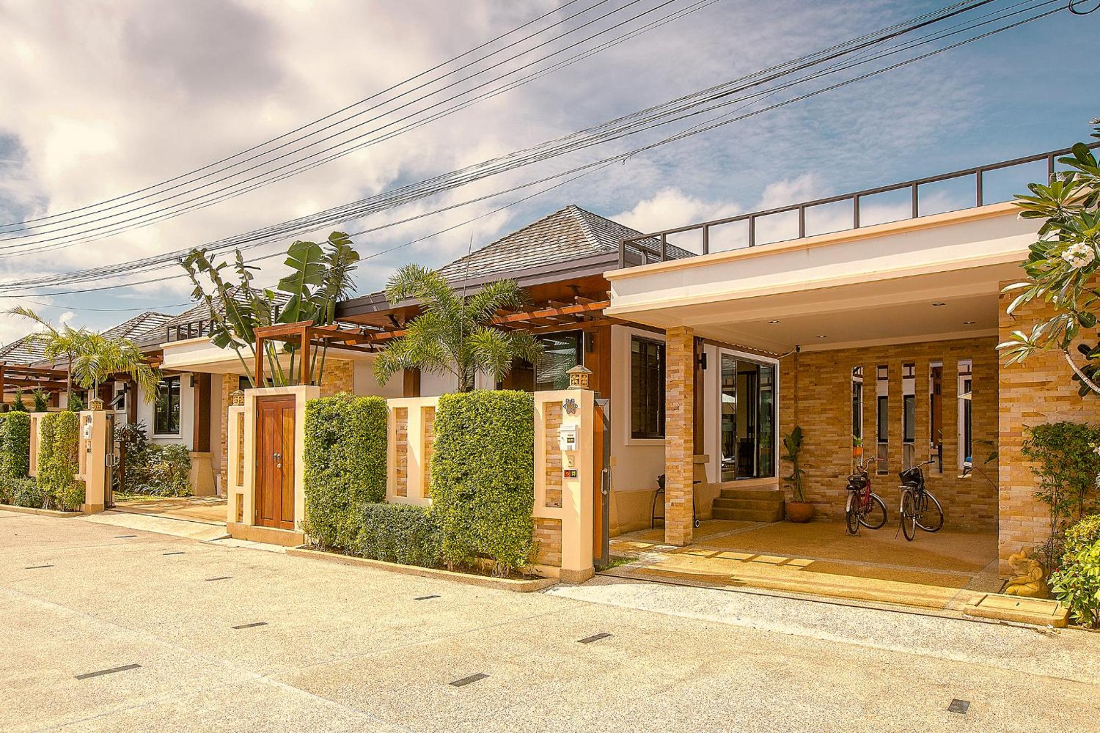 Three-Bedroom Pool Villa - West