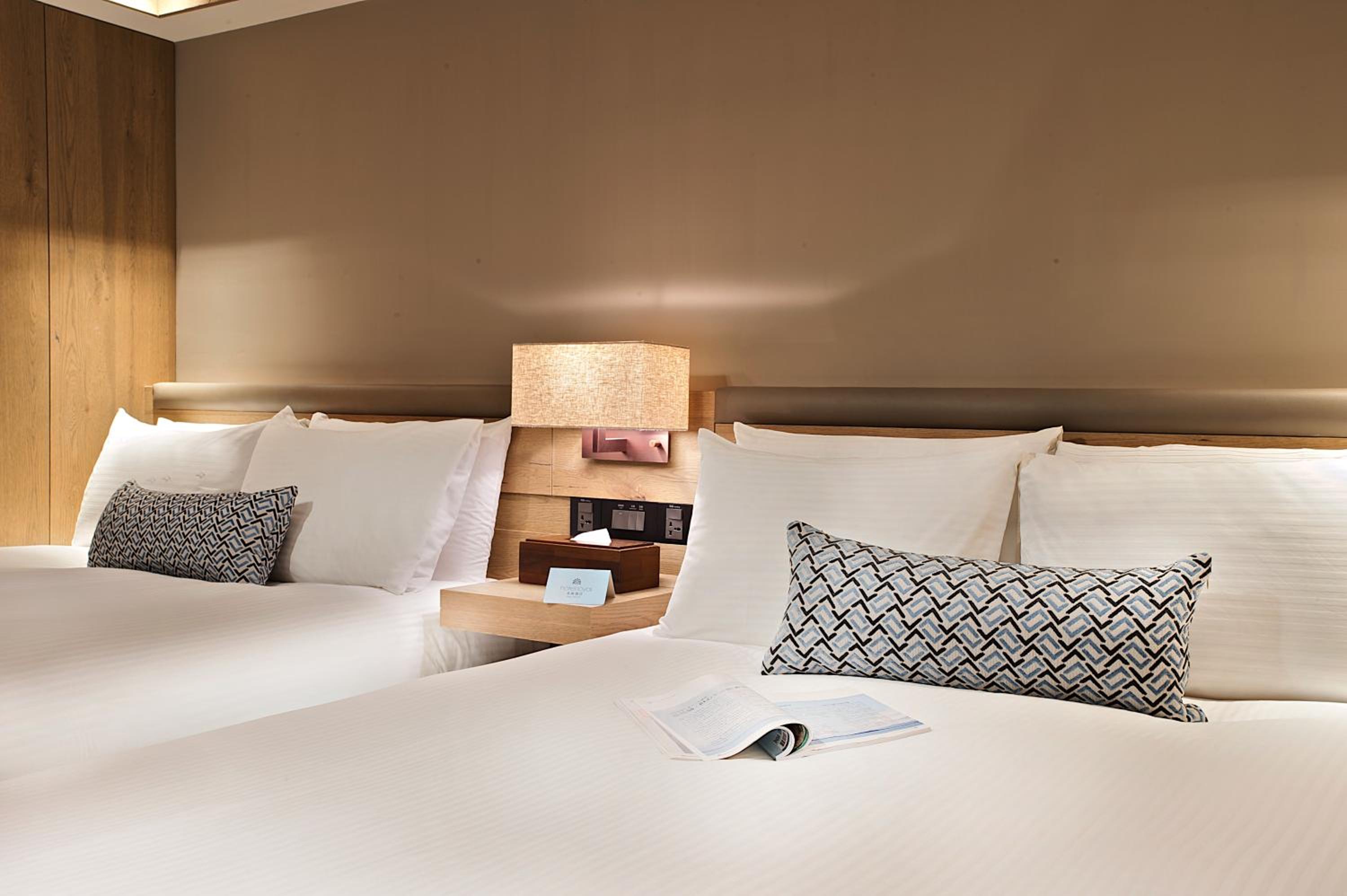 Deluxe Family Suite photo 3