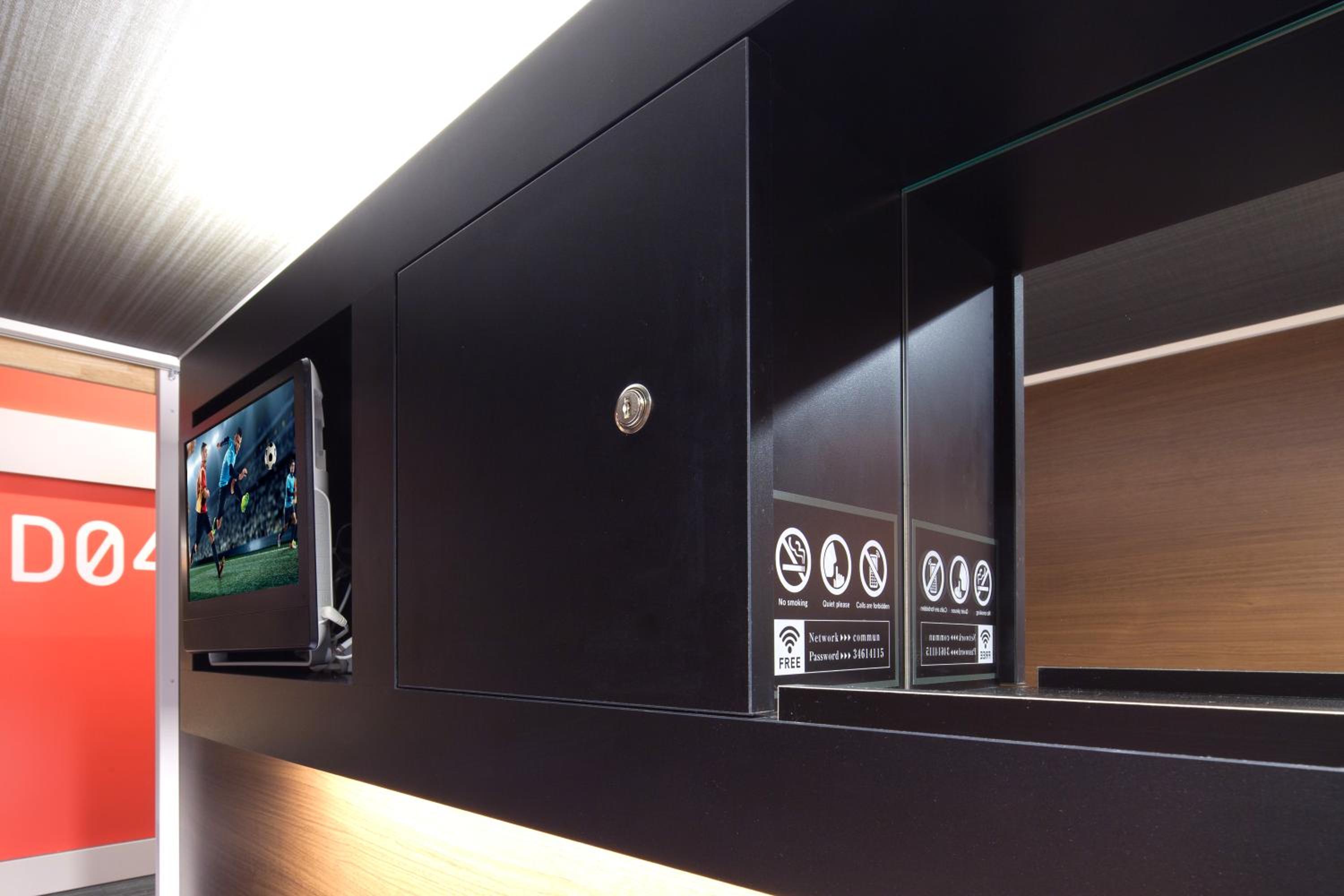 Standard Capsule Room for Male photo 2