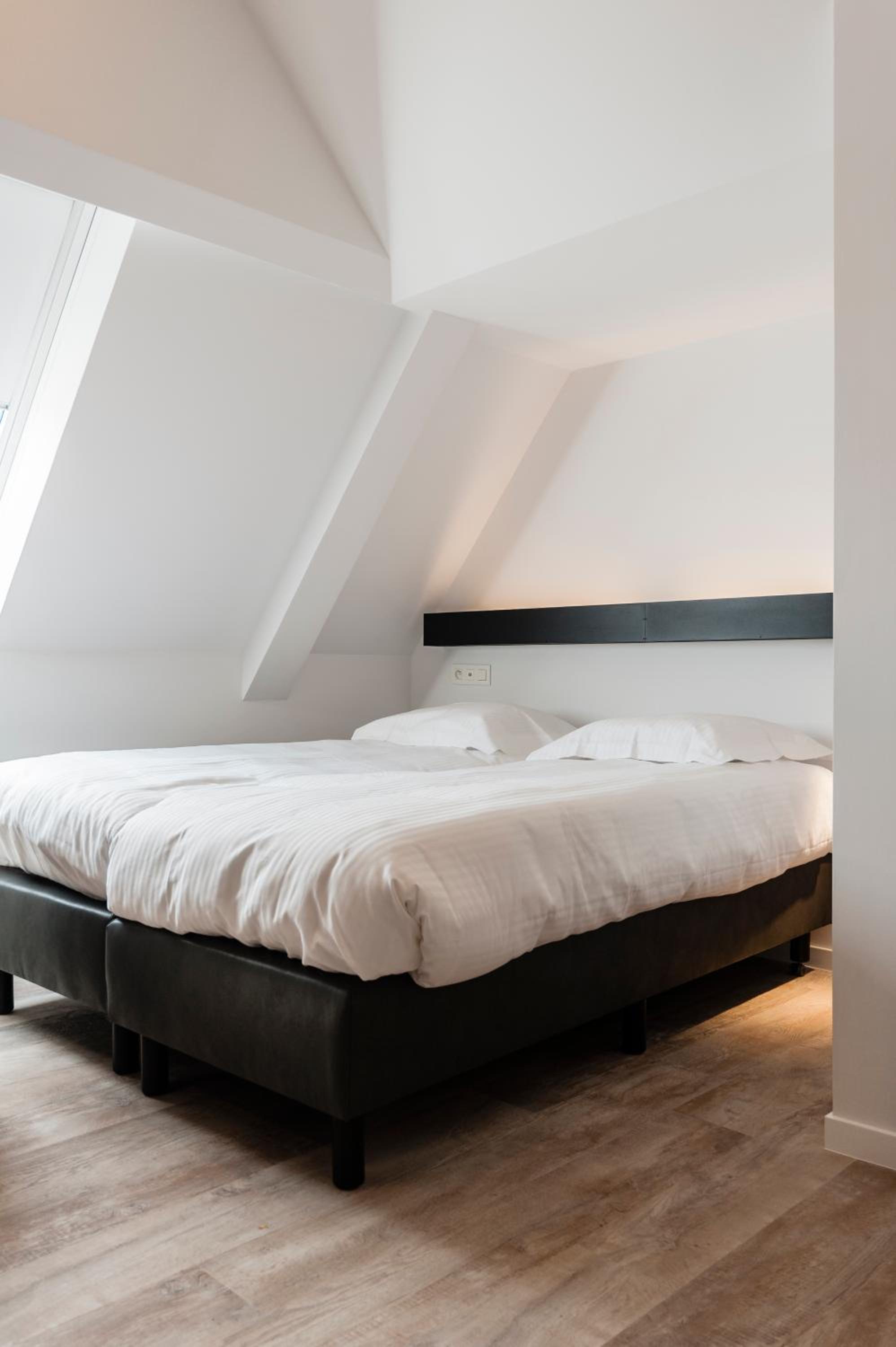 Standard Double or Twin Room - Photo 5