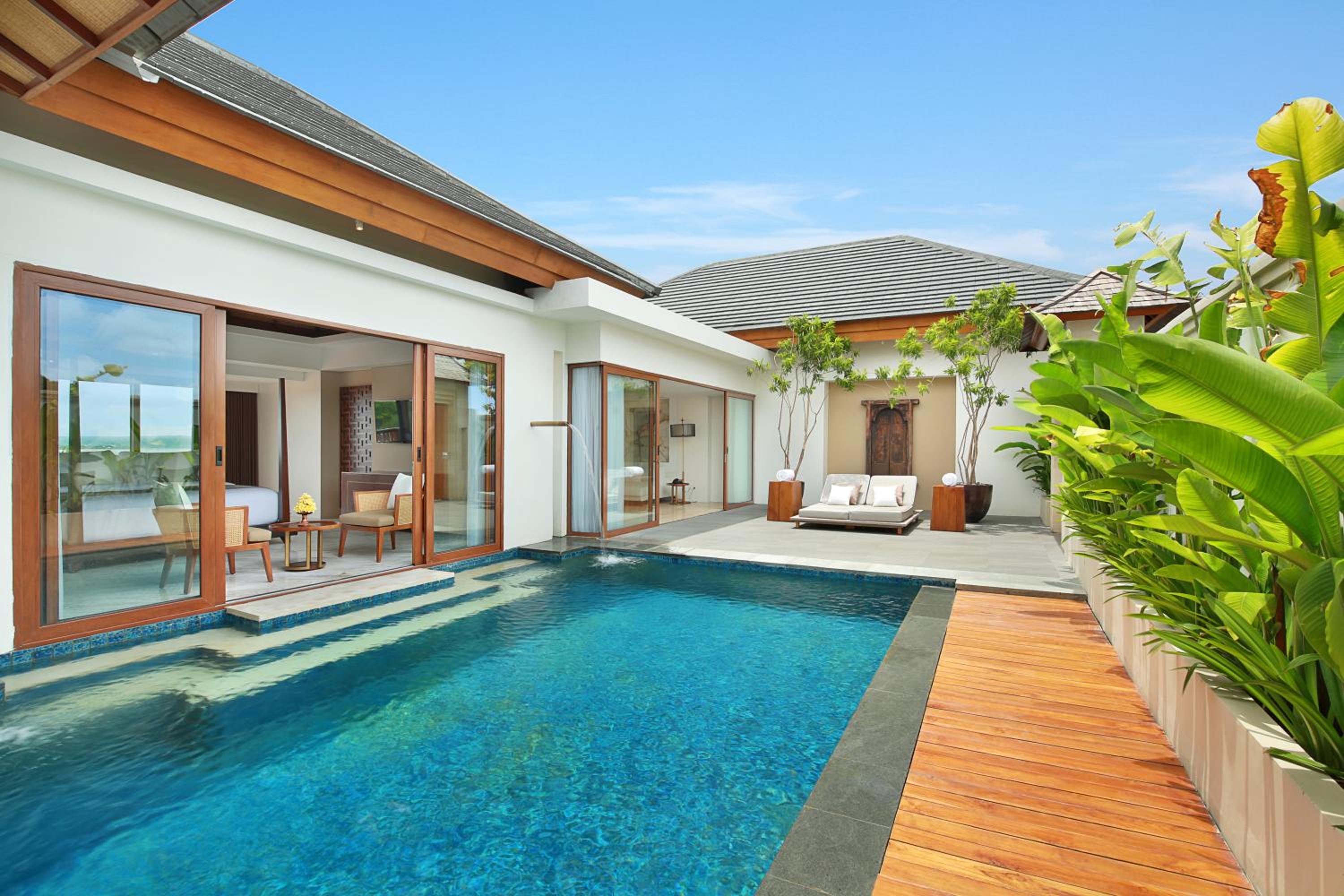 Royal Suite Villa with Private Pool and One-Time Mini-bar