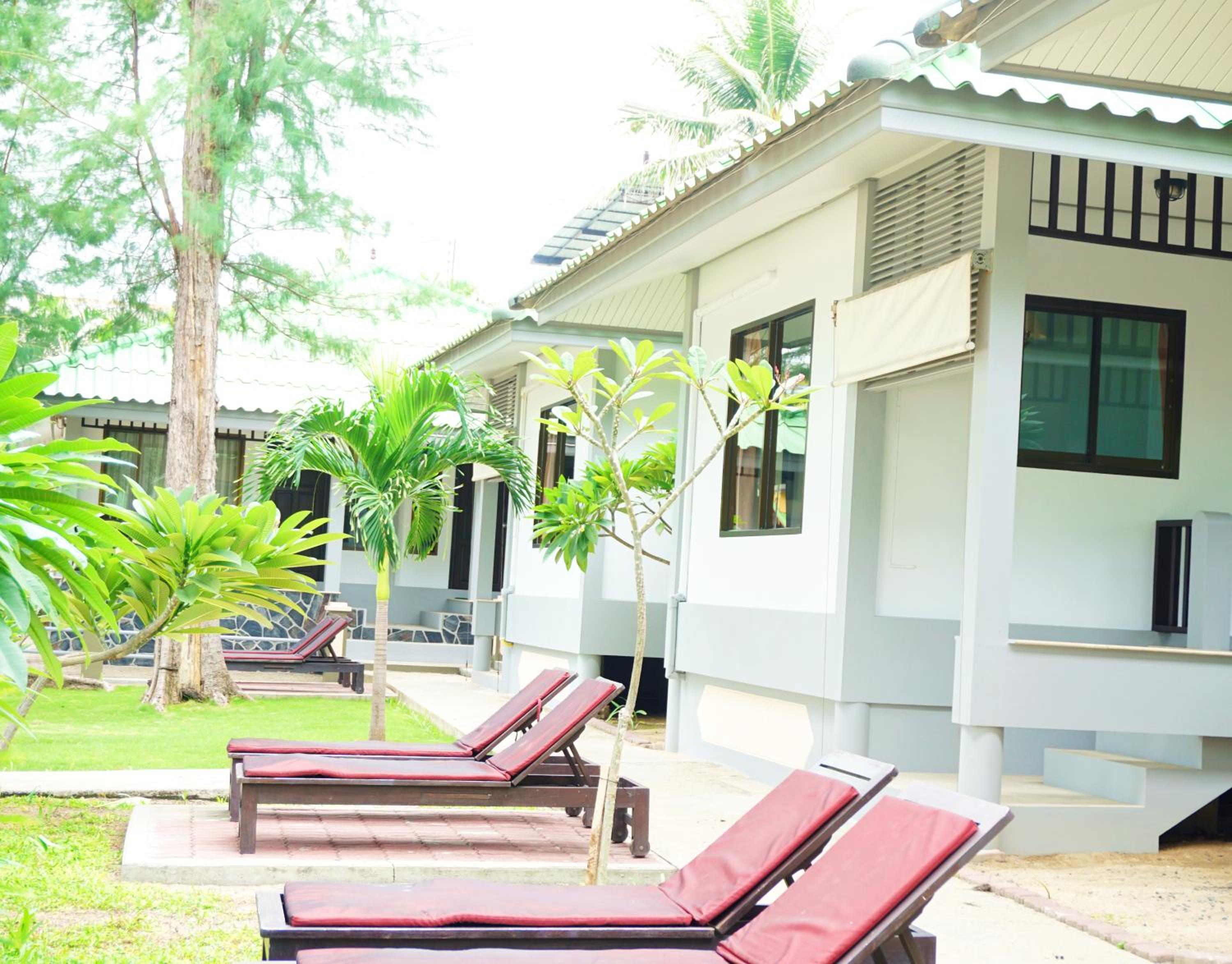 Sea View Bungalow - Photo 5