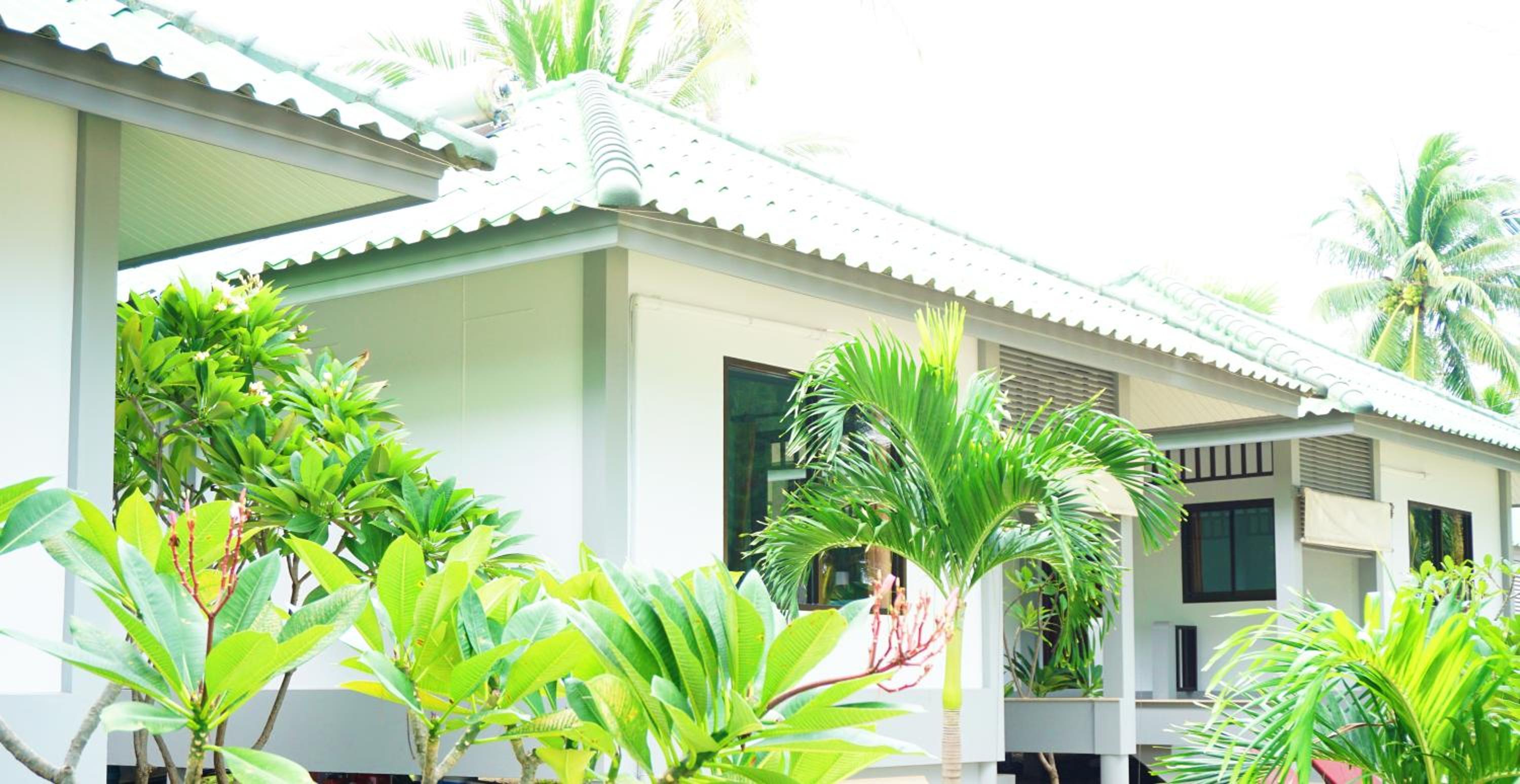 Sea View Bungalow - Photo 2
