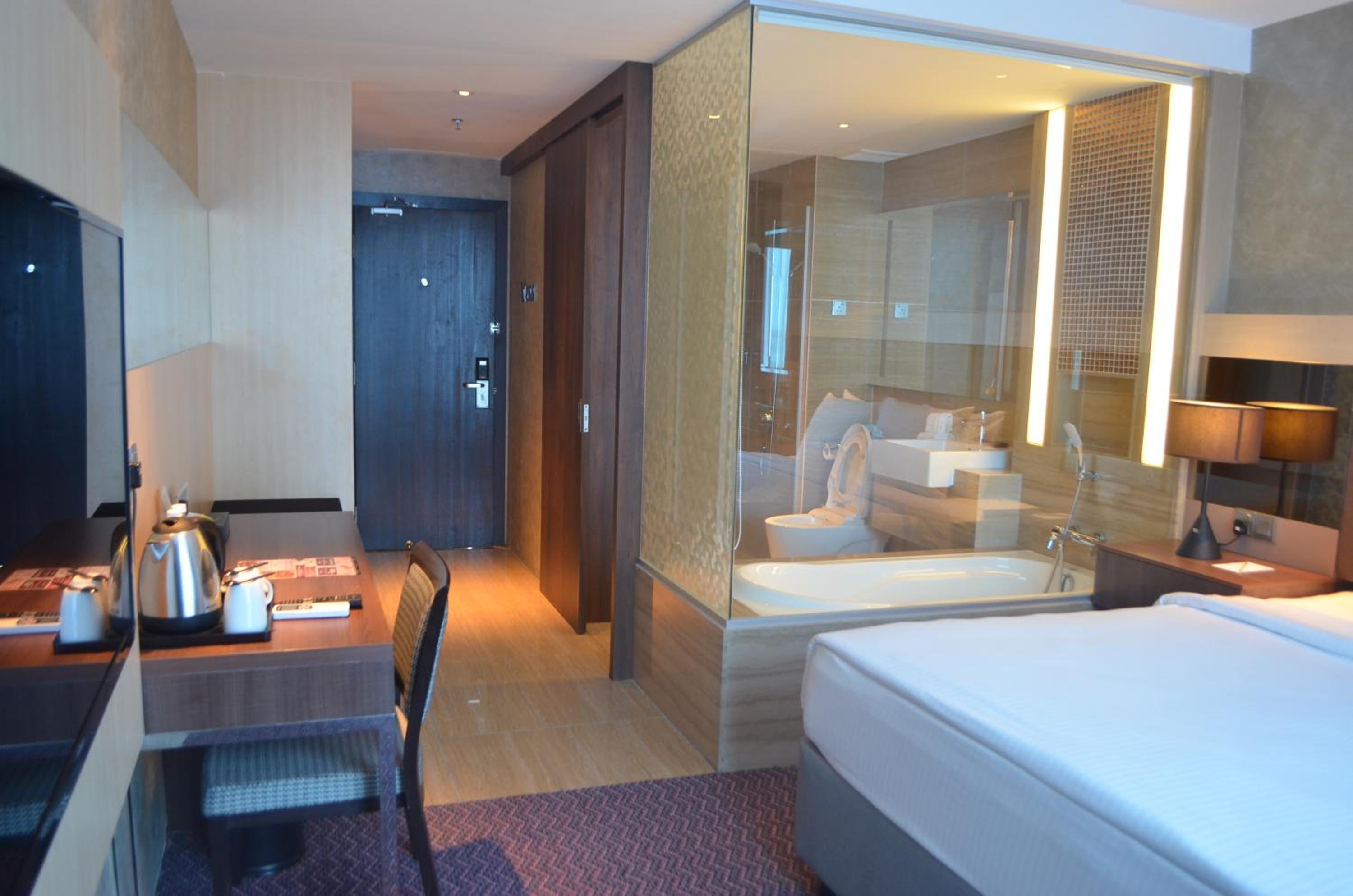 Premier Deluxe King Room – Bathtub at KSL Hotel & Resort Premier Deluxe King Room – Bathtub at KSL Hotel & Resort