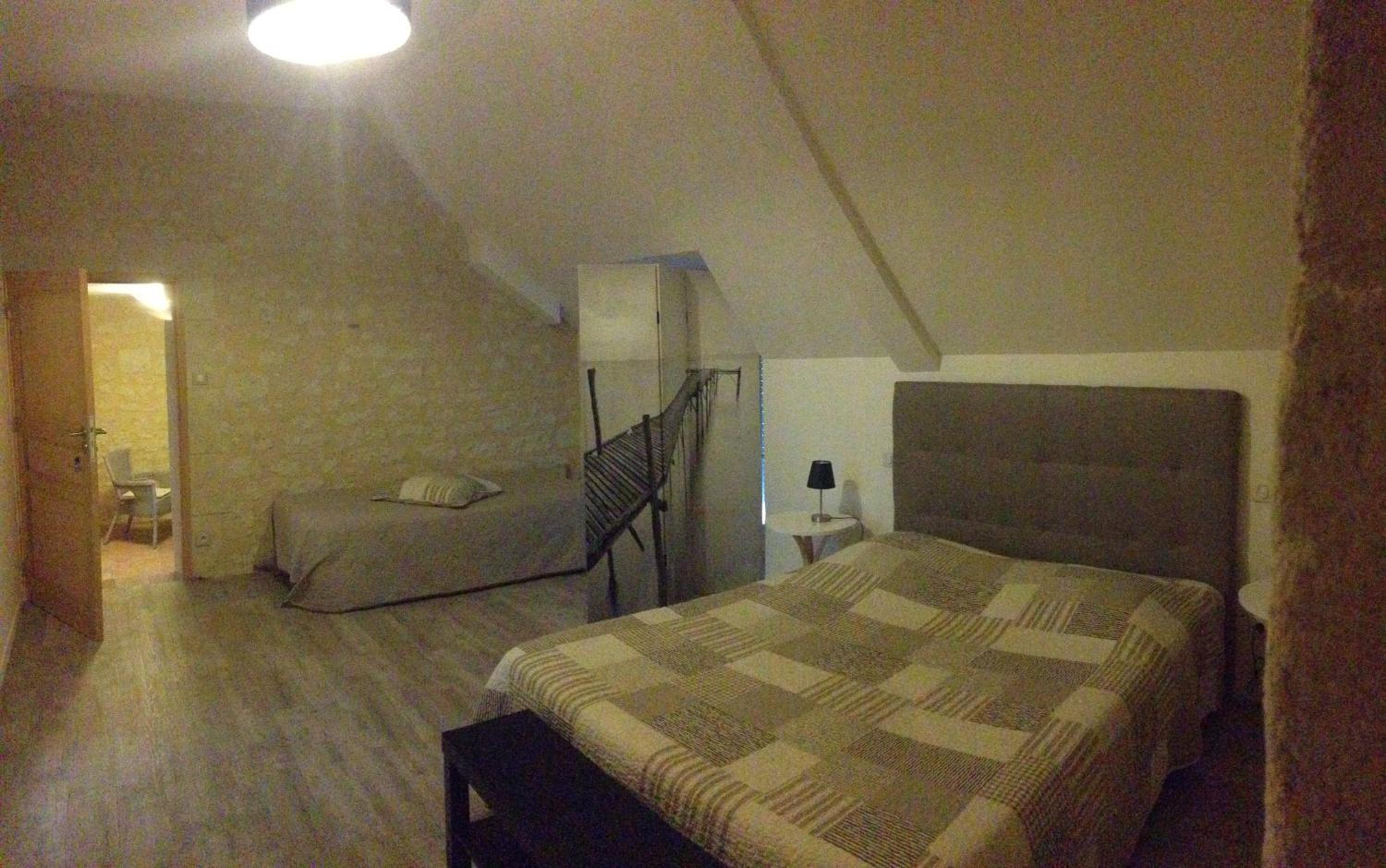 Two-Bedroom Suite - Photo 7