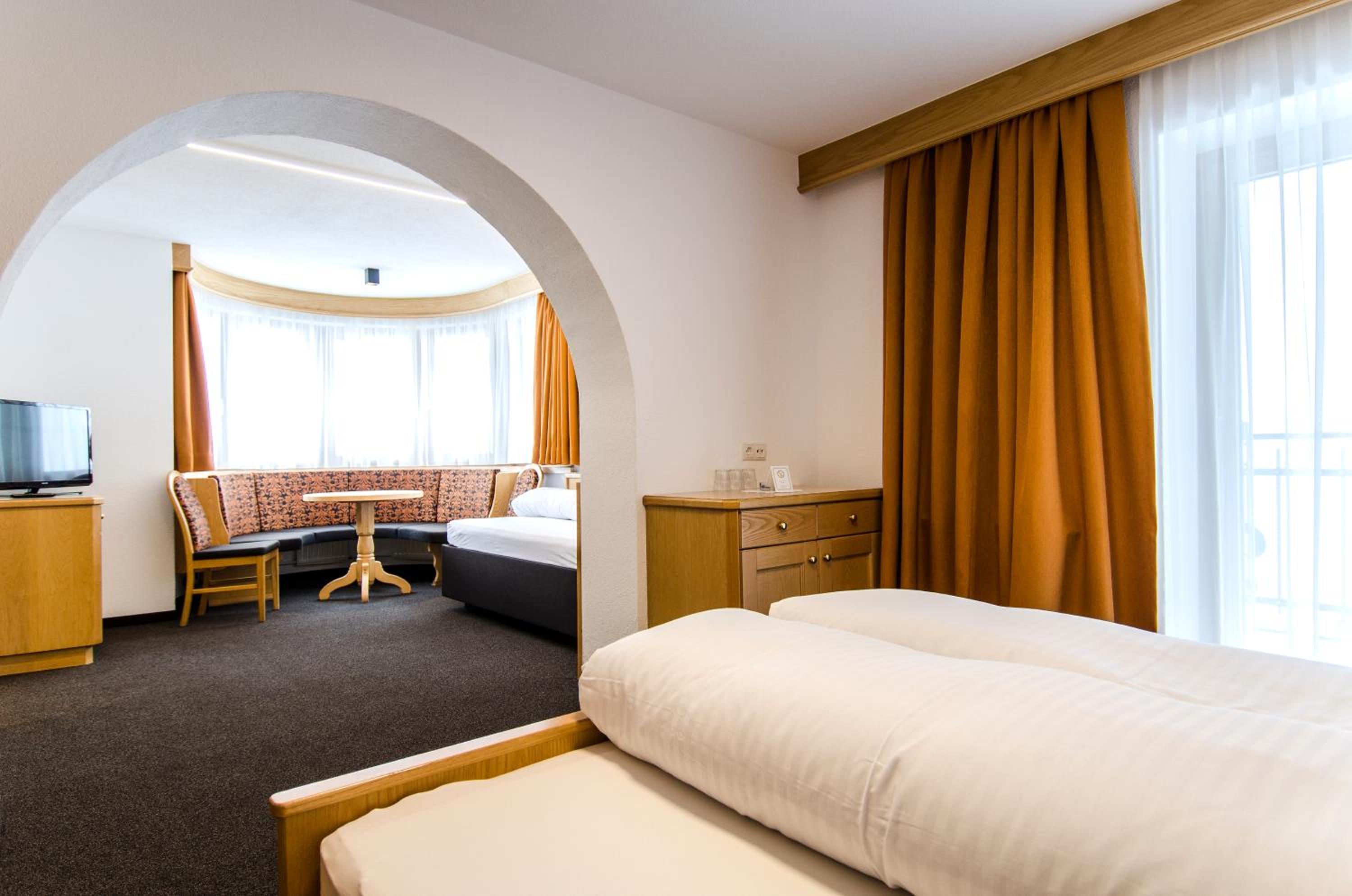 Triple Room with Balcony photo 1