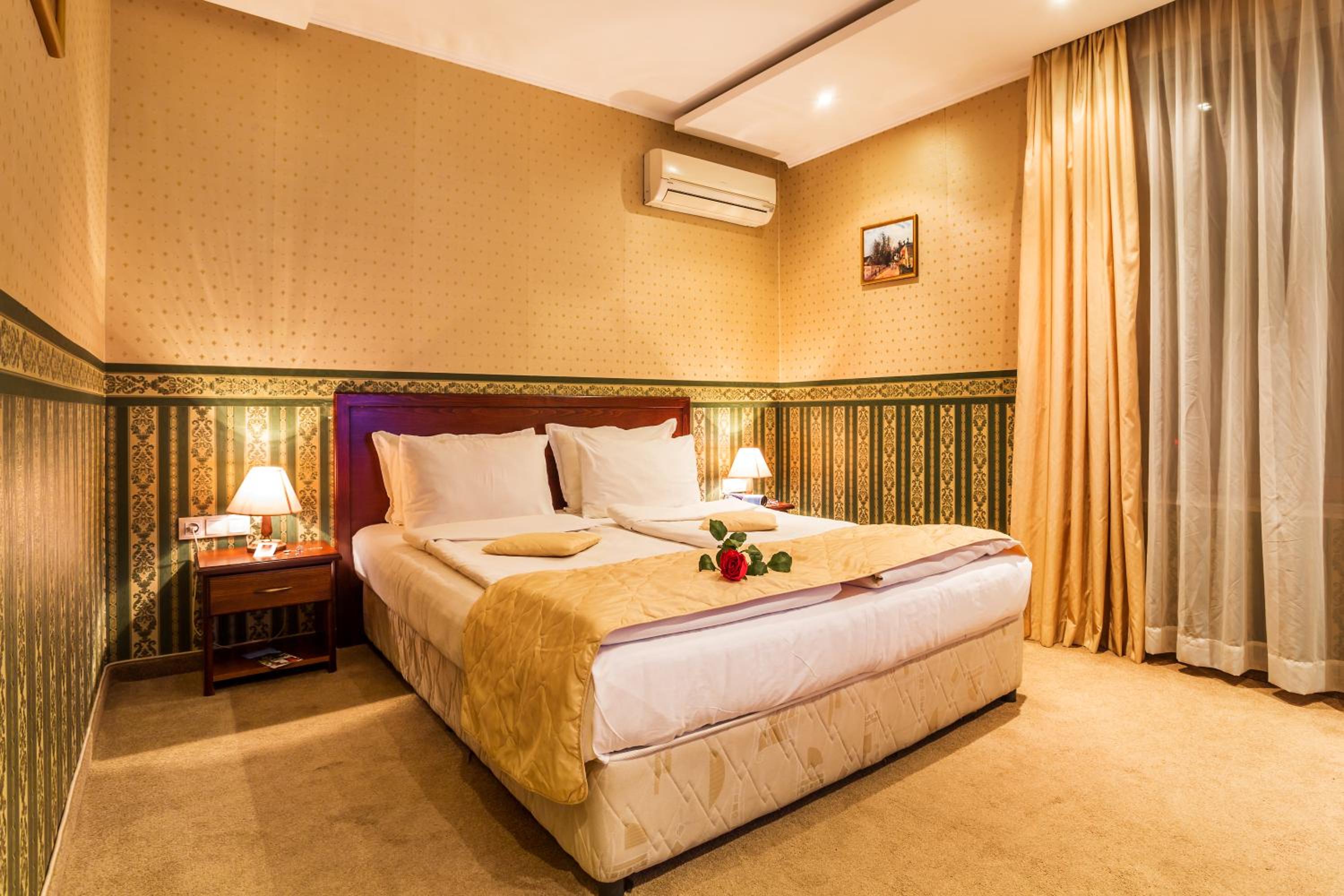 Double or Twin Room - Photo 1
