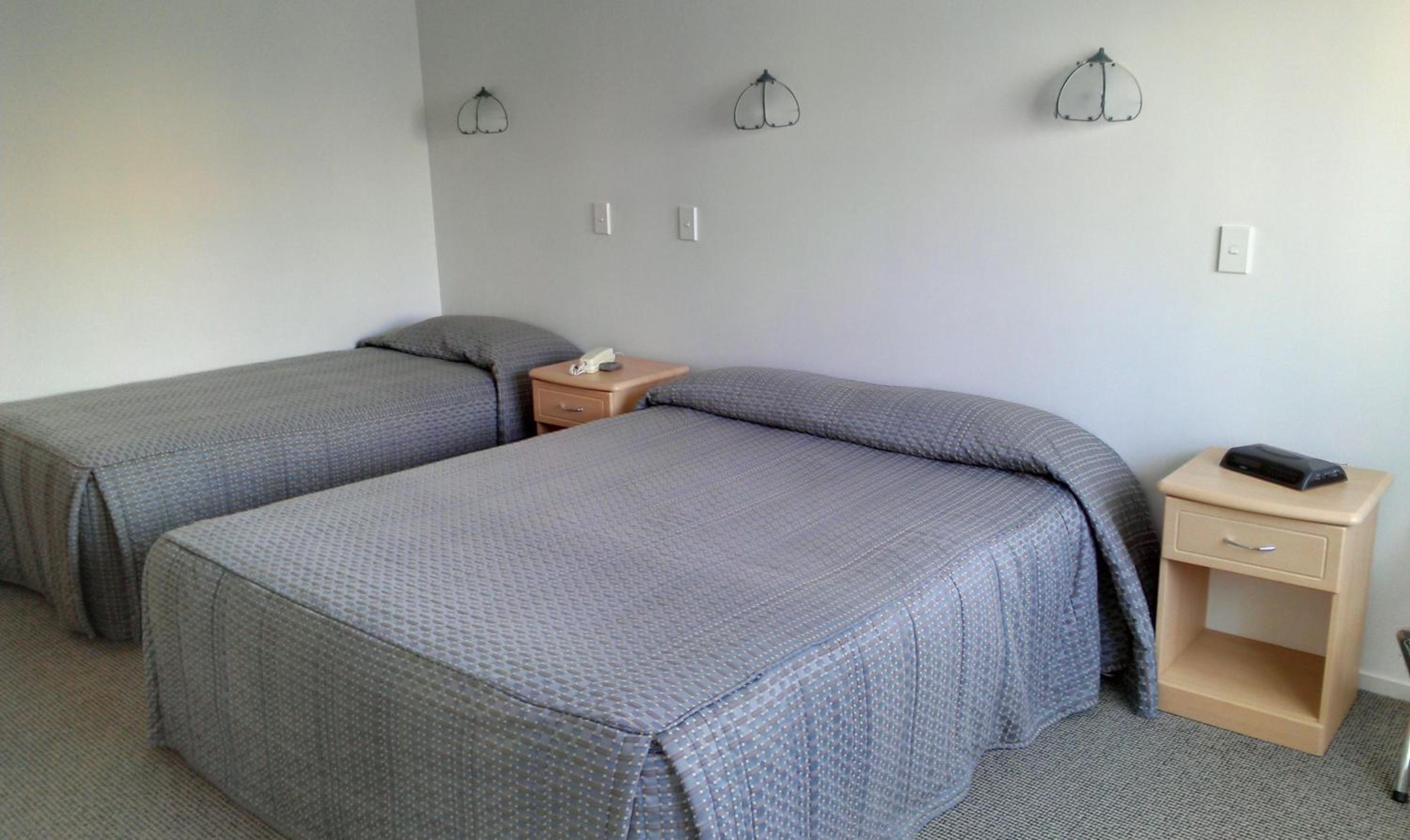 Deluxe One Bedroom photo 1
