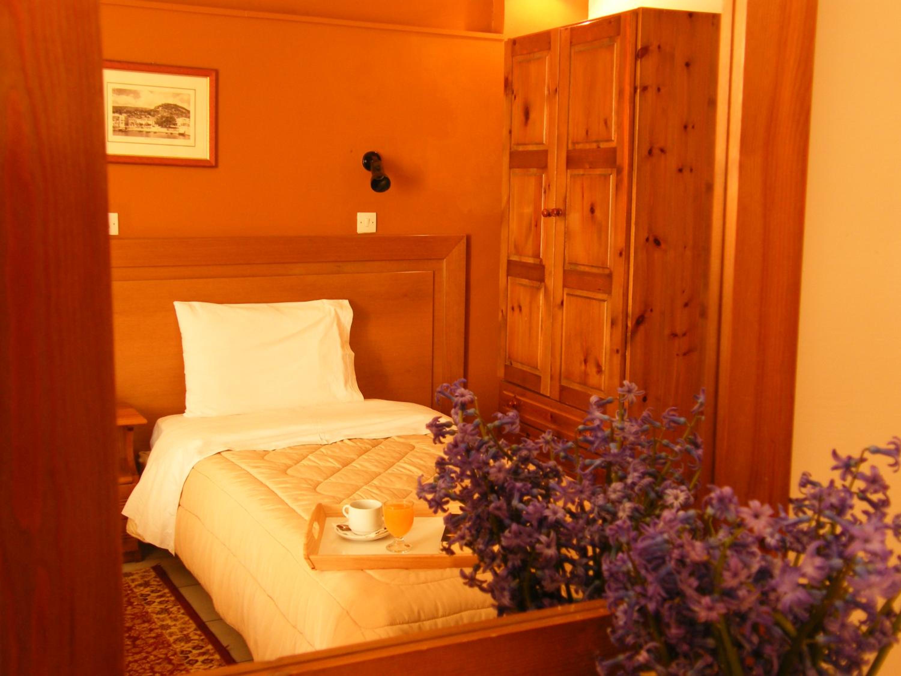 Single Room photo 3