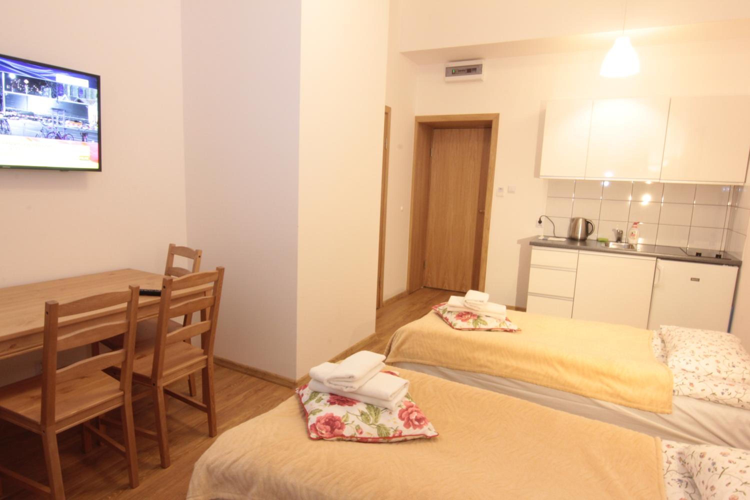 Triple Room with Kitchenette photo 2