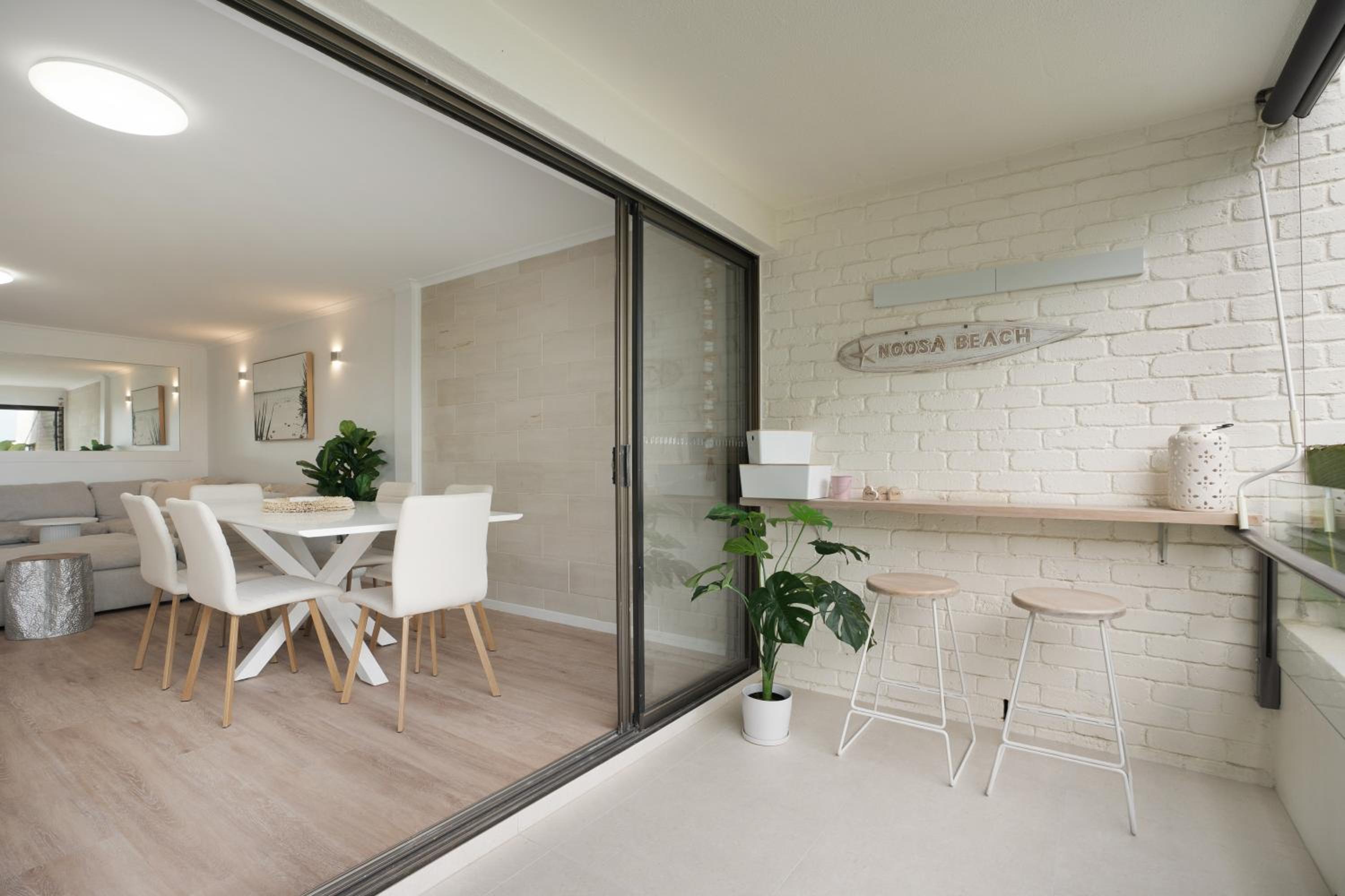 Two-Bedroom Apartment with View photo 3