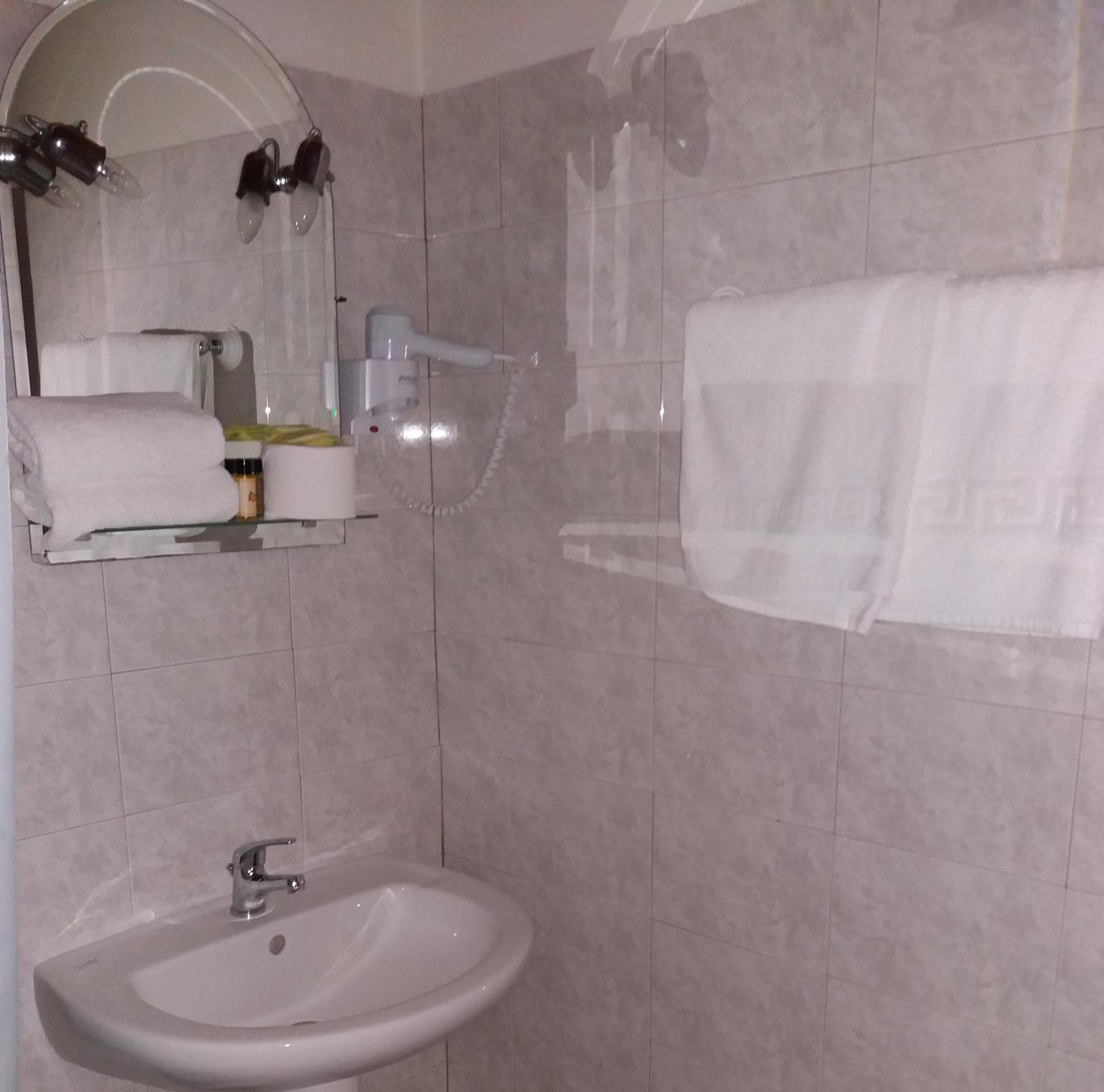 Single Room photo 3