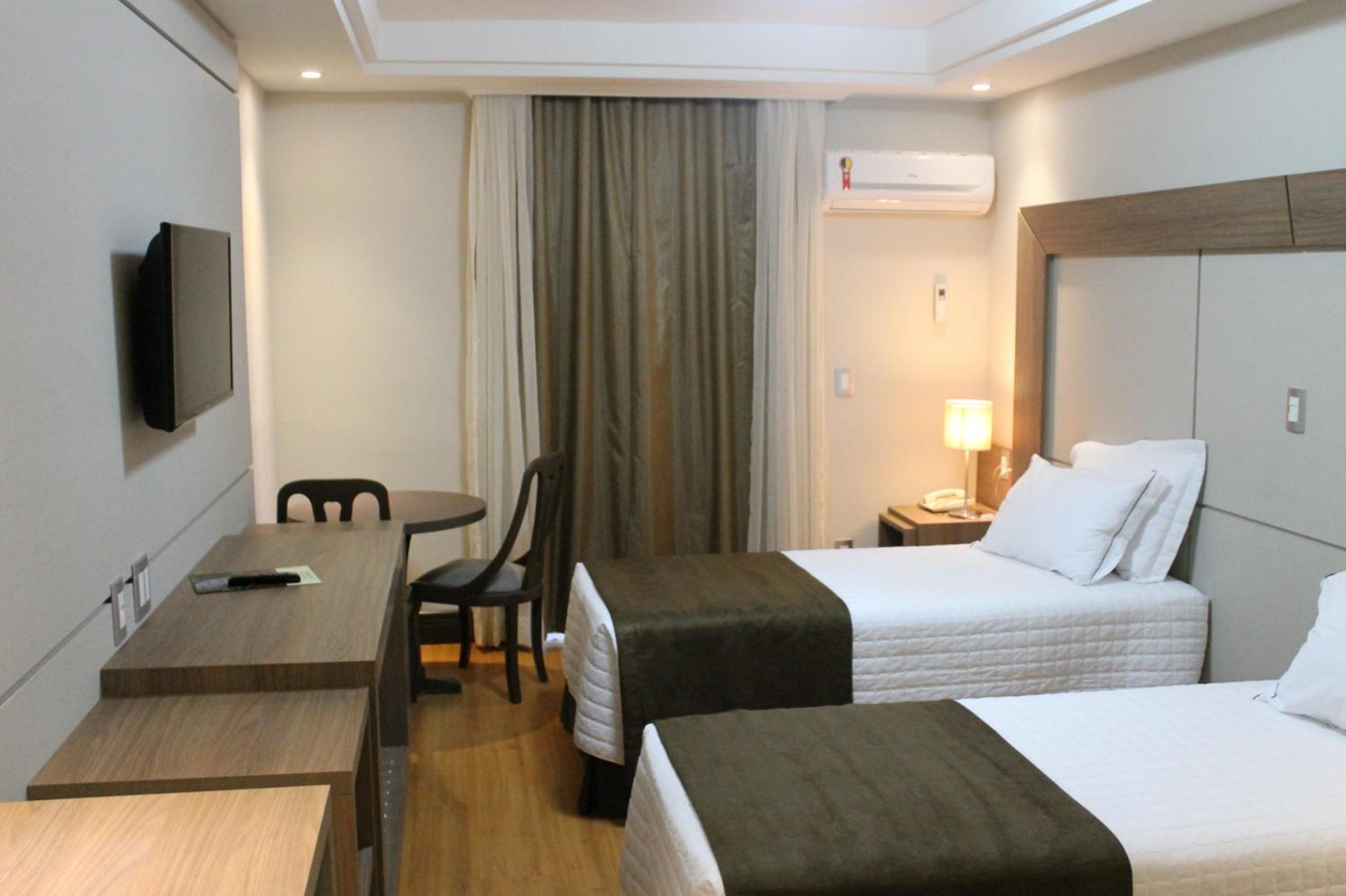 Deluxe Double or Twin Room photo 3