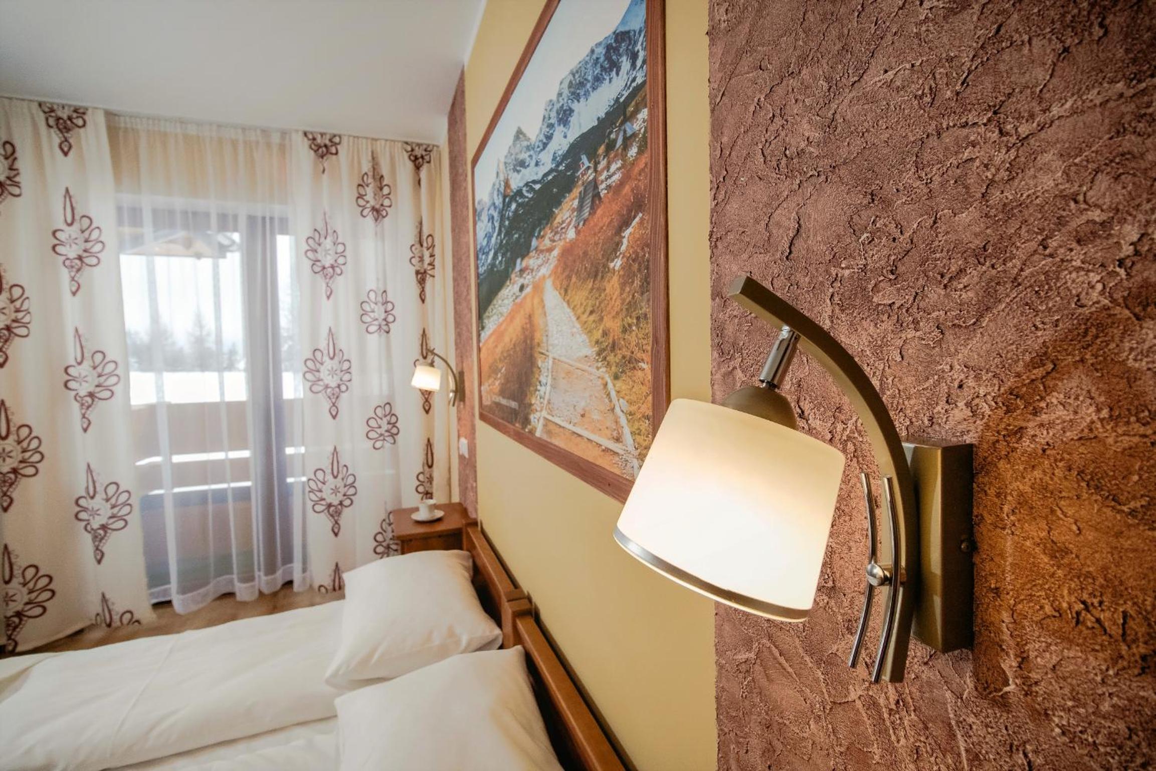 Large Double Room - Photo 13