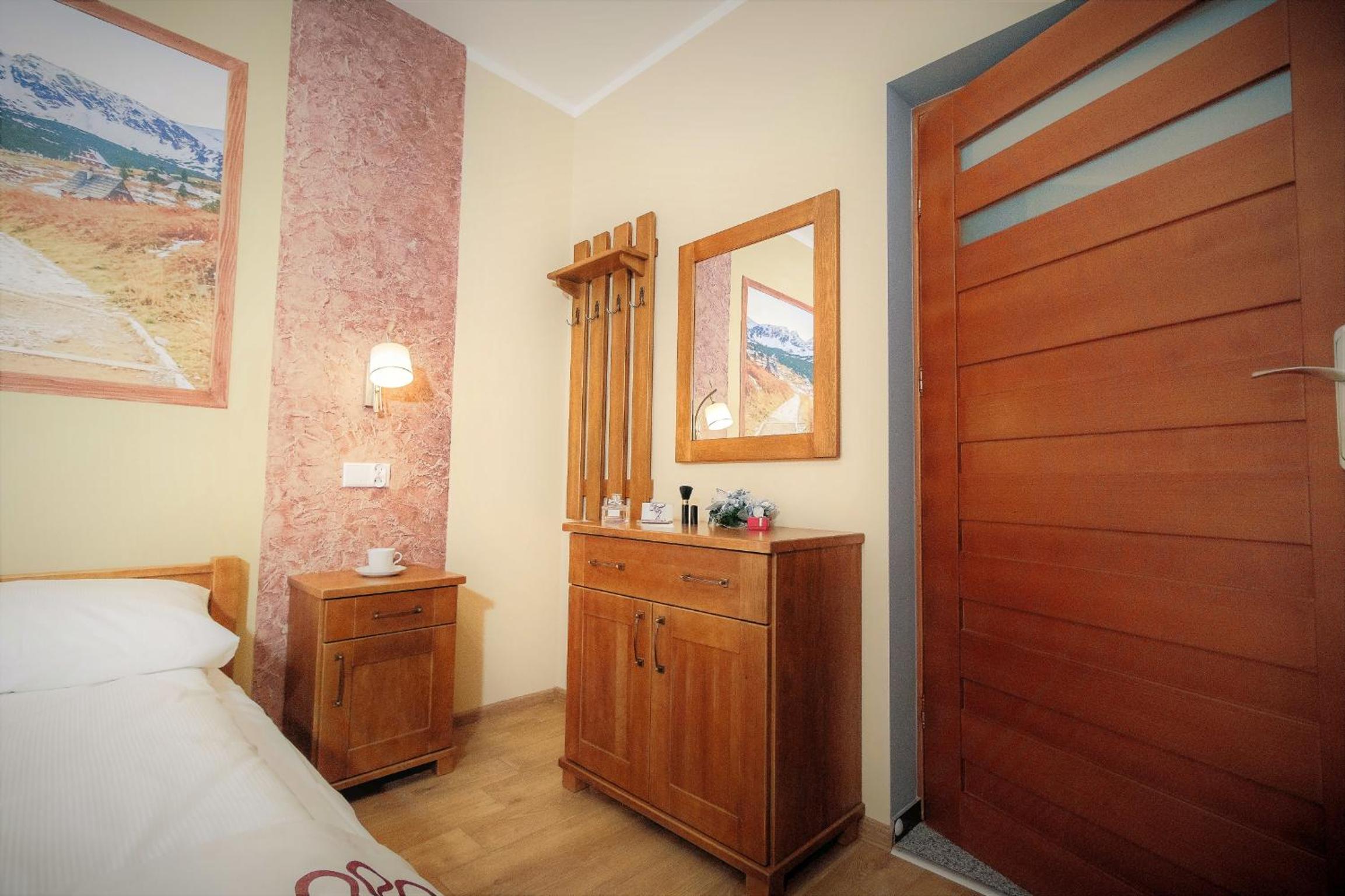 Large Double Room - Photo 15