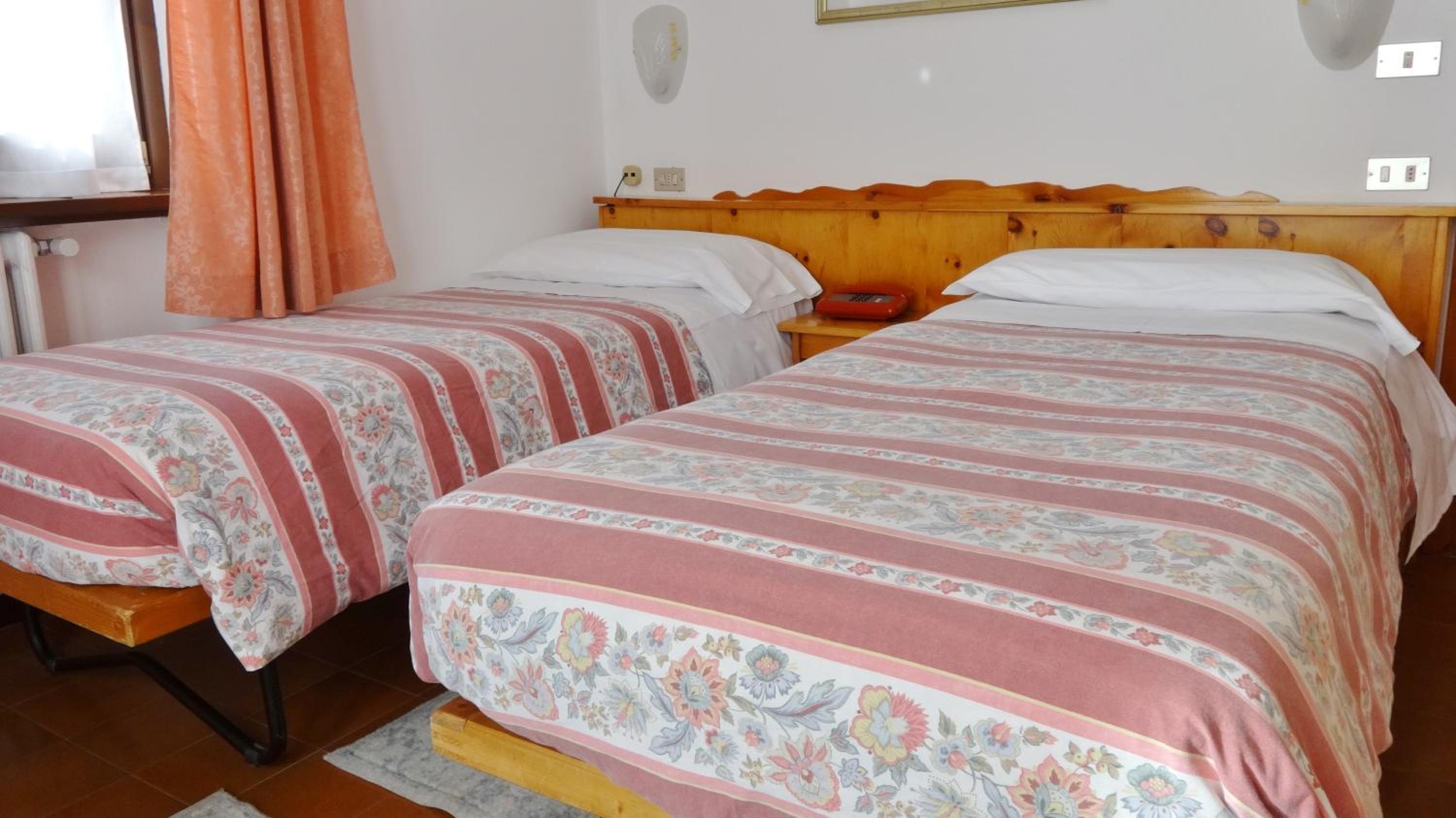 Double Room - Photo 9