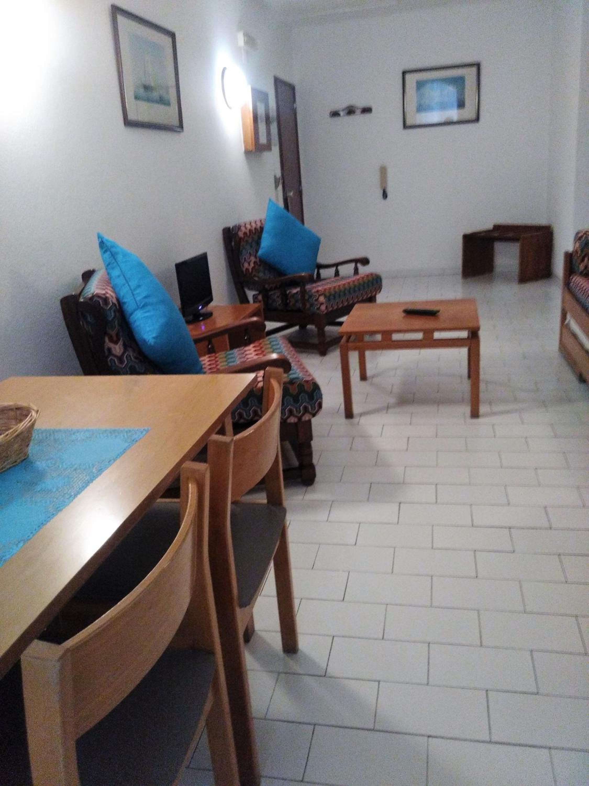 One-Bedroom Apartment (4 Adults) - Photo 5