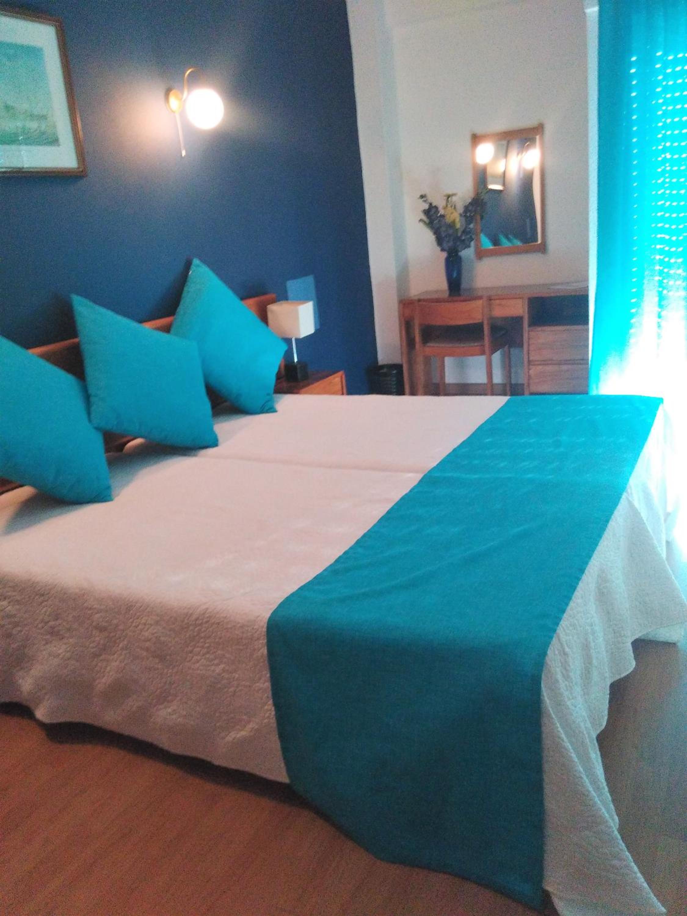 One-Bedroom Apartment (4 Adults) - Photo 6