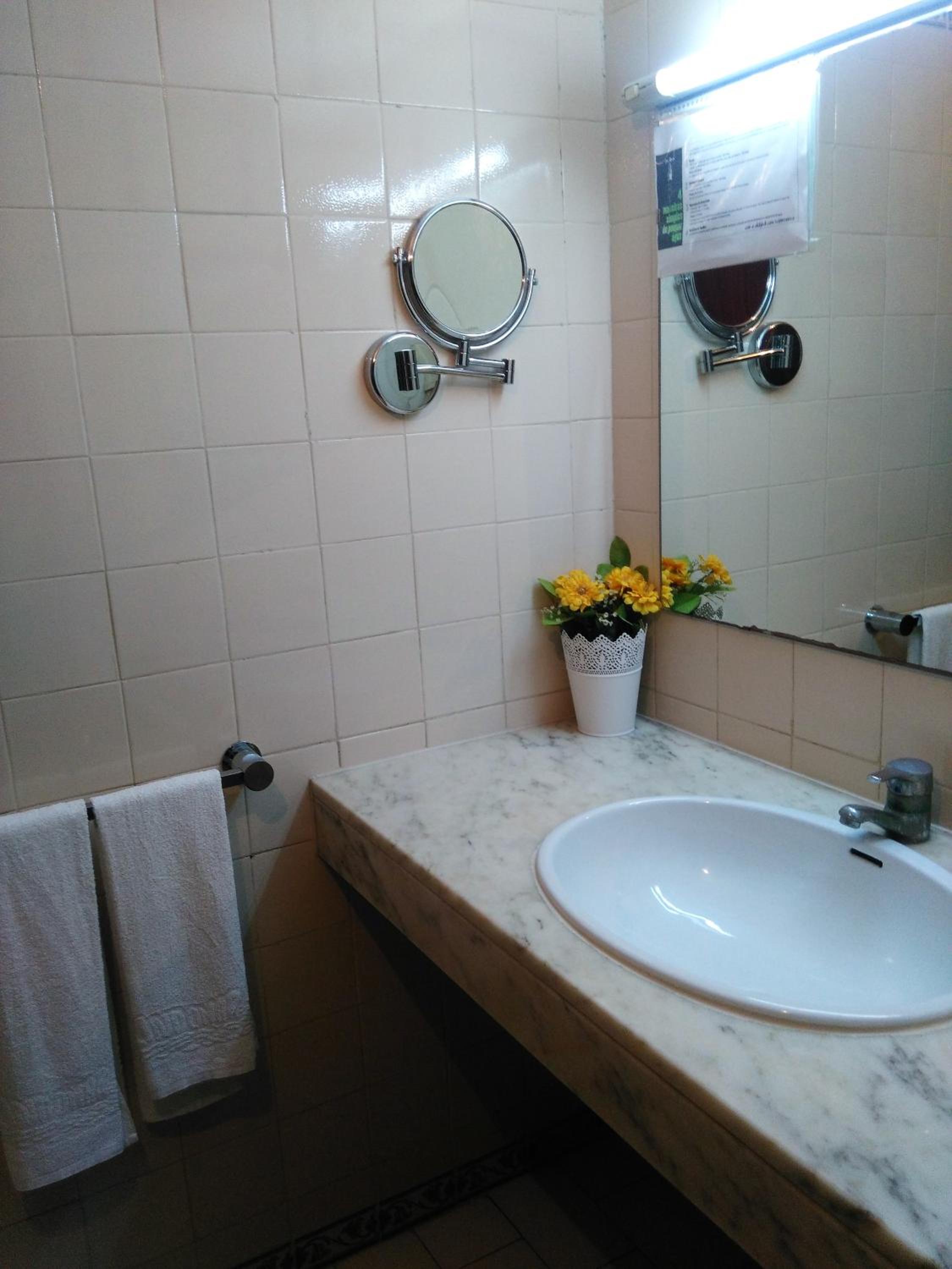 One-Bedroom Apartment (2 Adults) - Photo 4