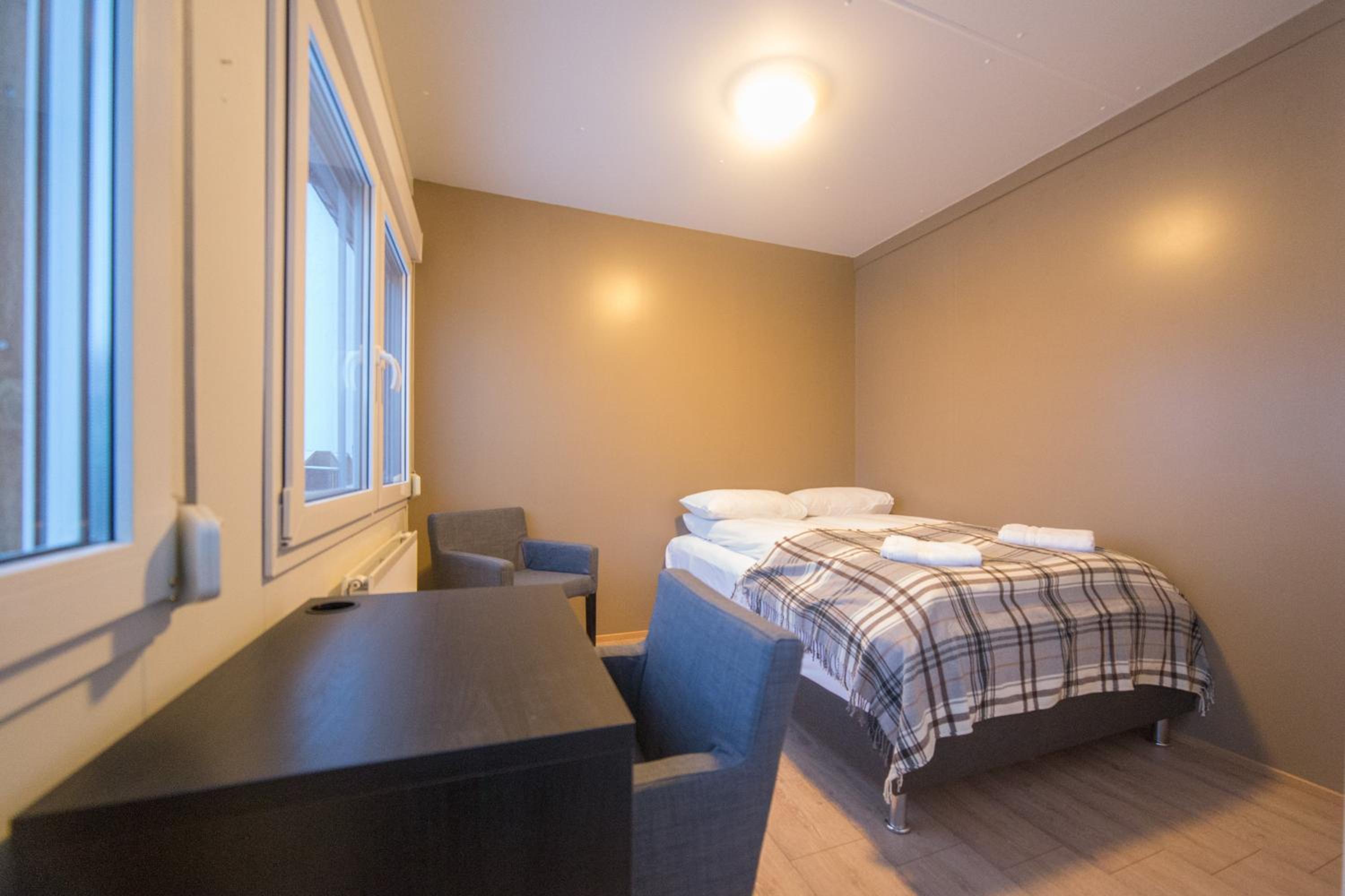 Economy Double Room with Crater View - Photo 3
