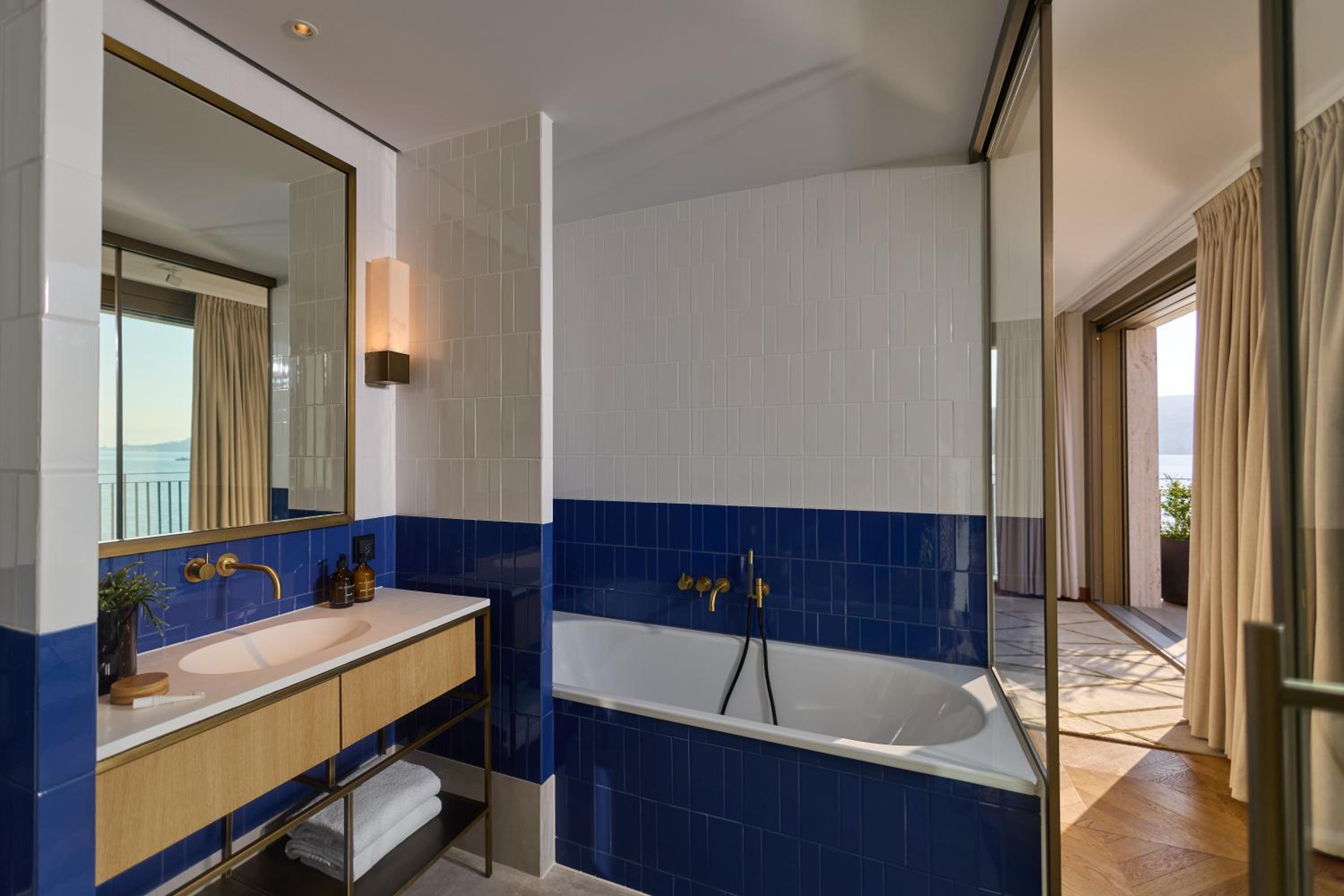 Two-Bedroom Suite photo 3