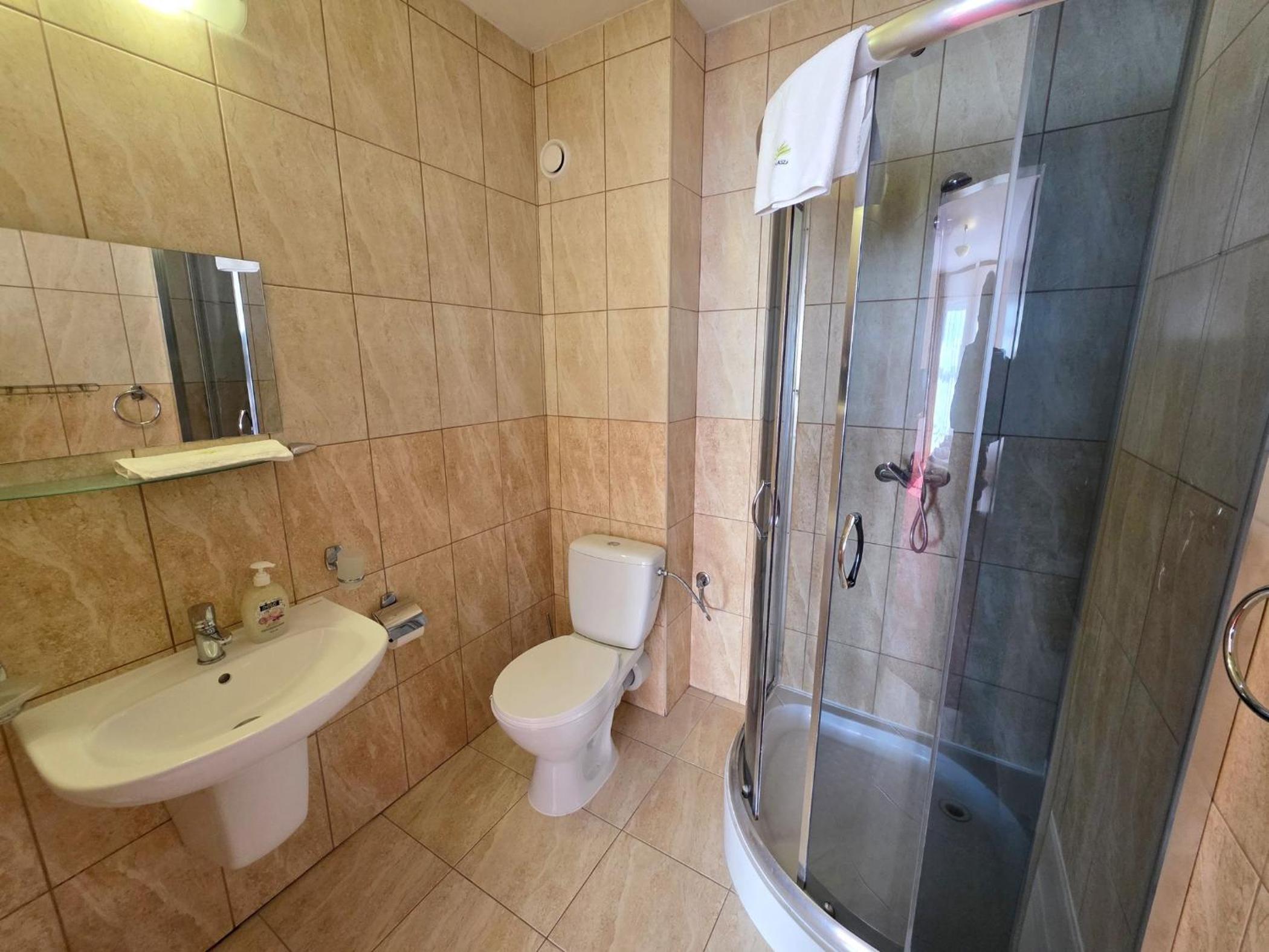 Large Double Room photo 1