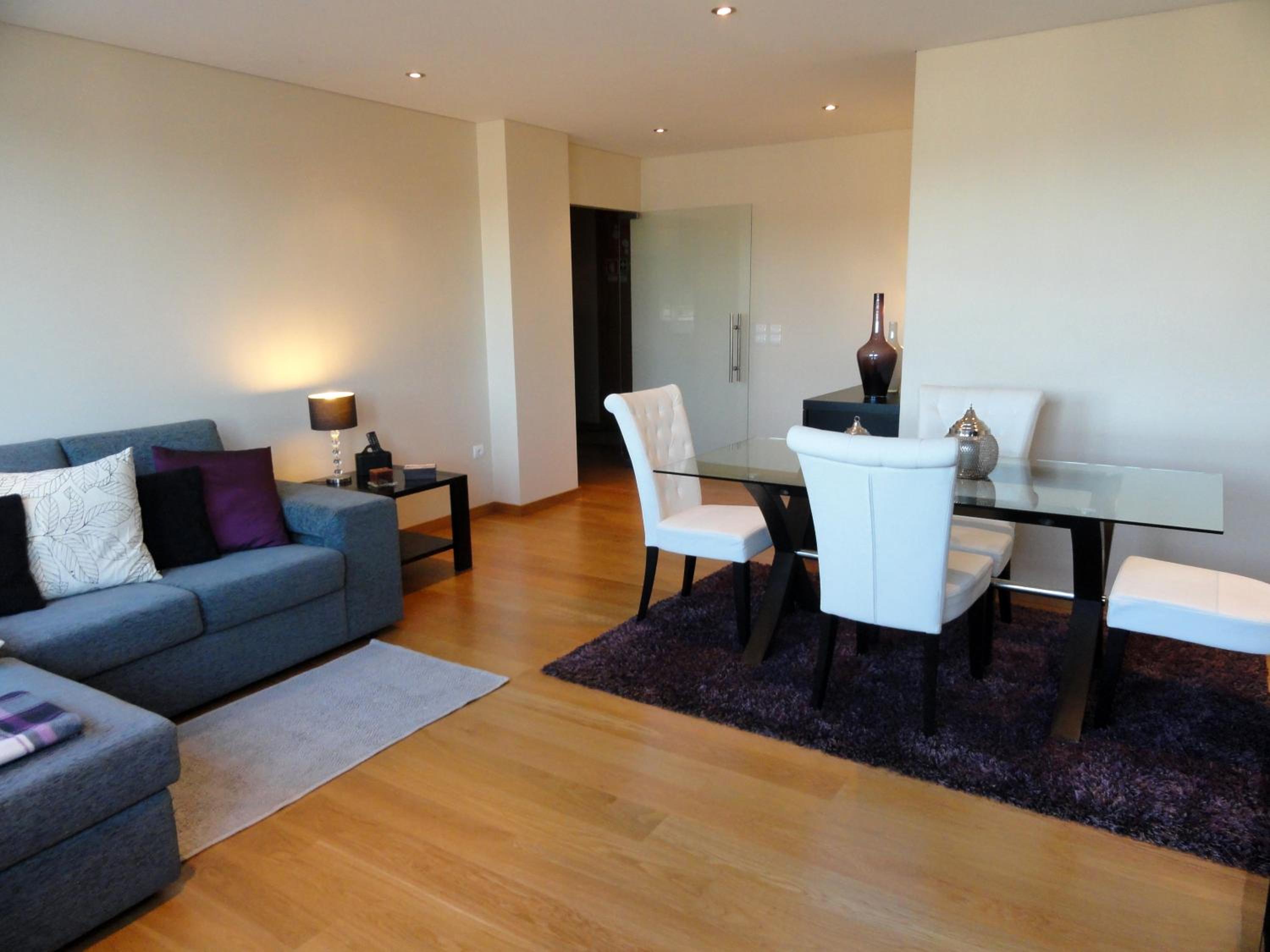 Three-Bedroom Apartment photo 1