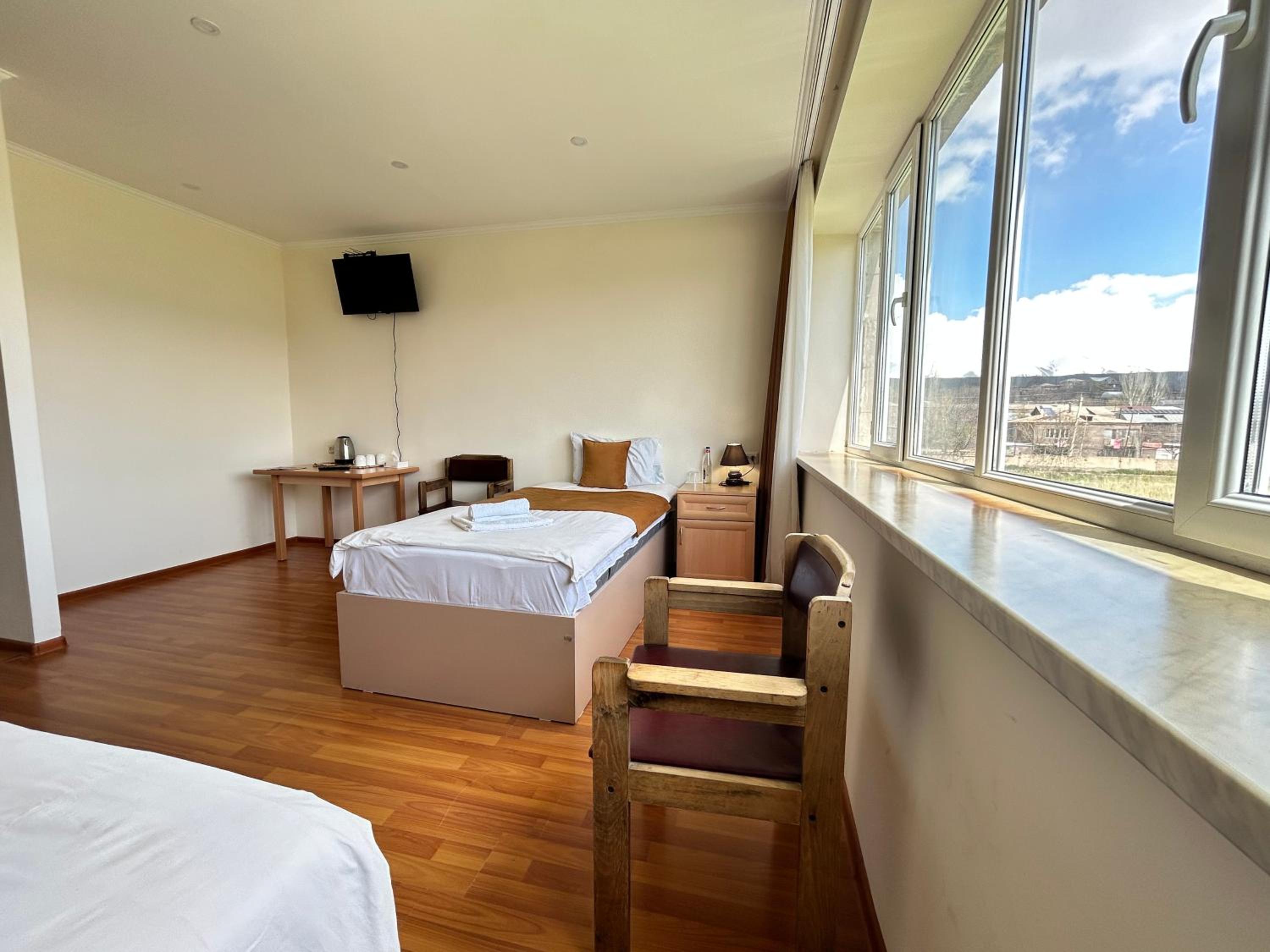 Triple Room with Private Bathroom