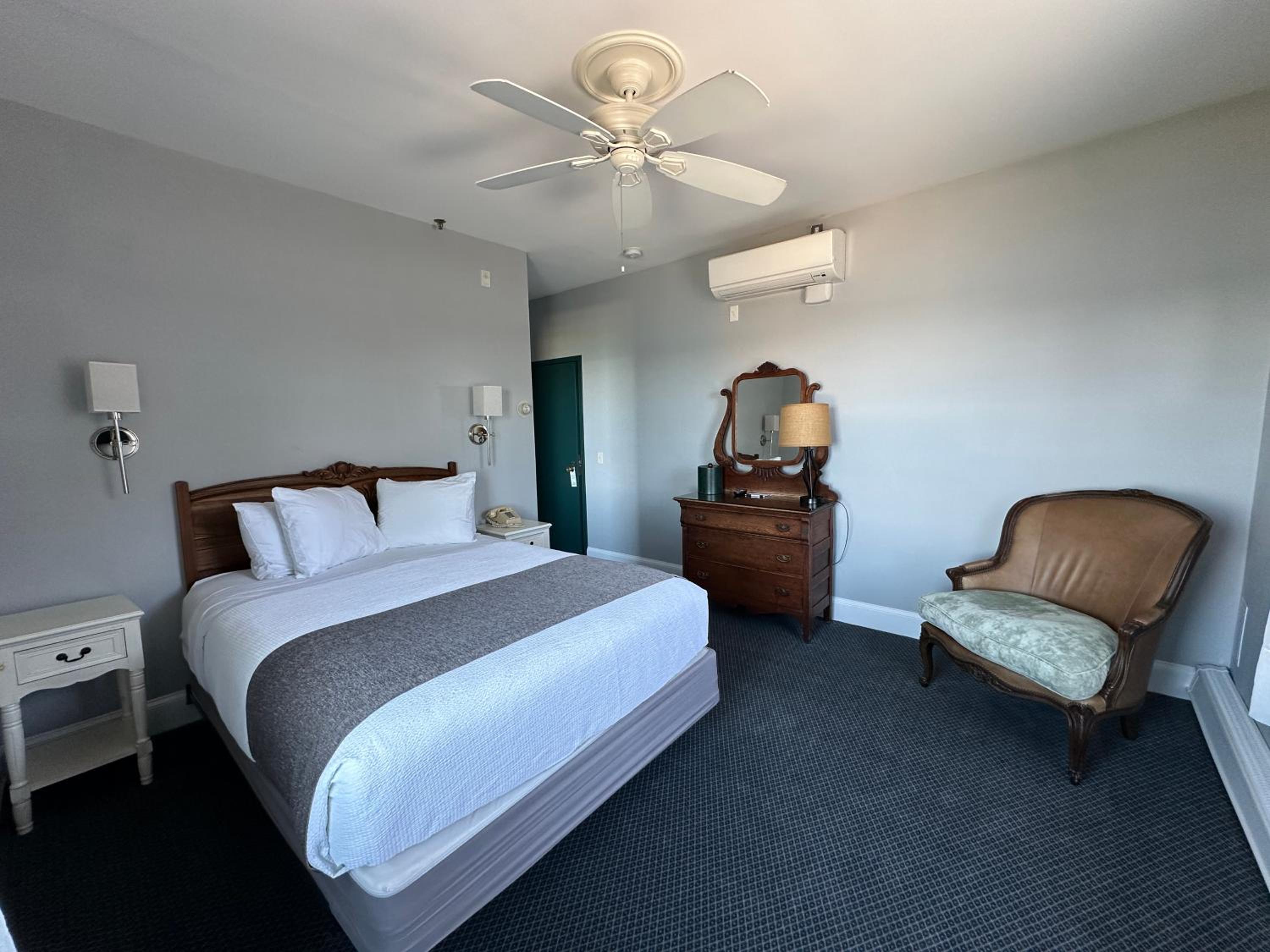 Queen Room with Sea View