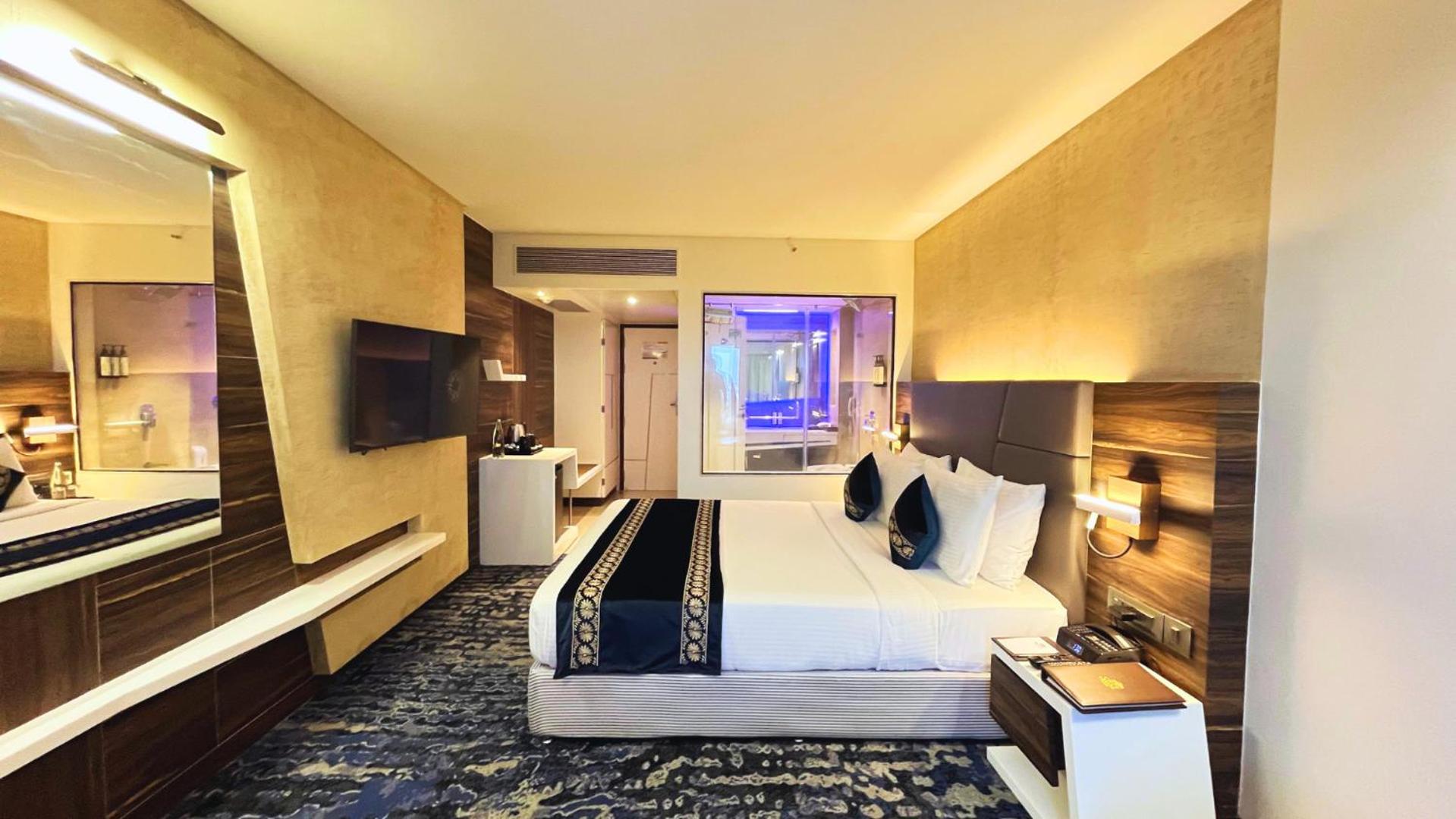 Deluxe Double or Twin Room