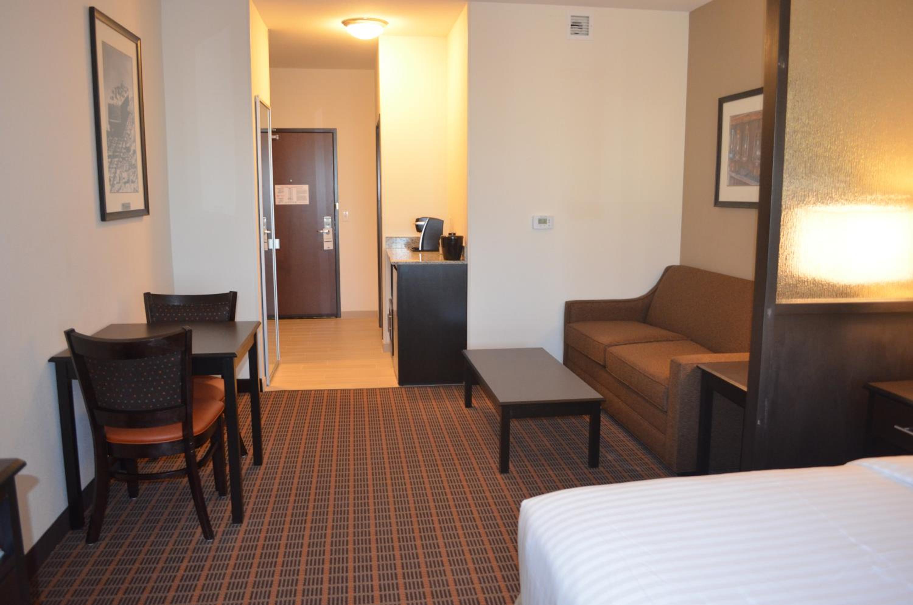 Holiday Inn Express & Suites Golden by IHG