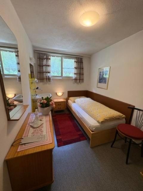 Single Room with Shared Bathroom photo 1