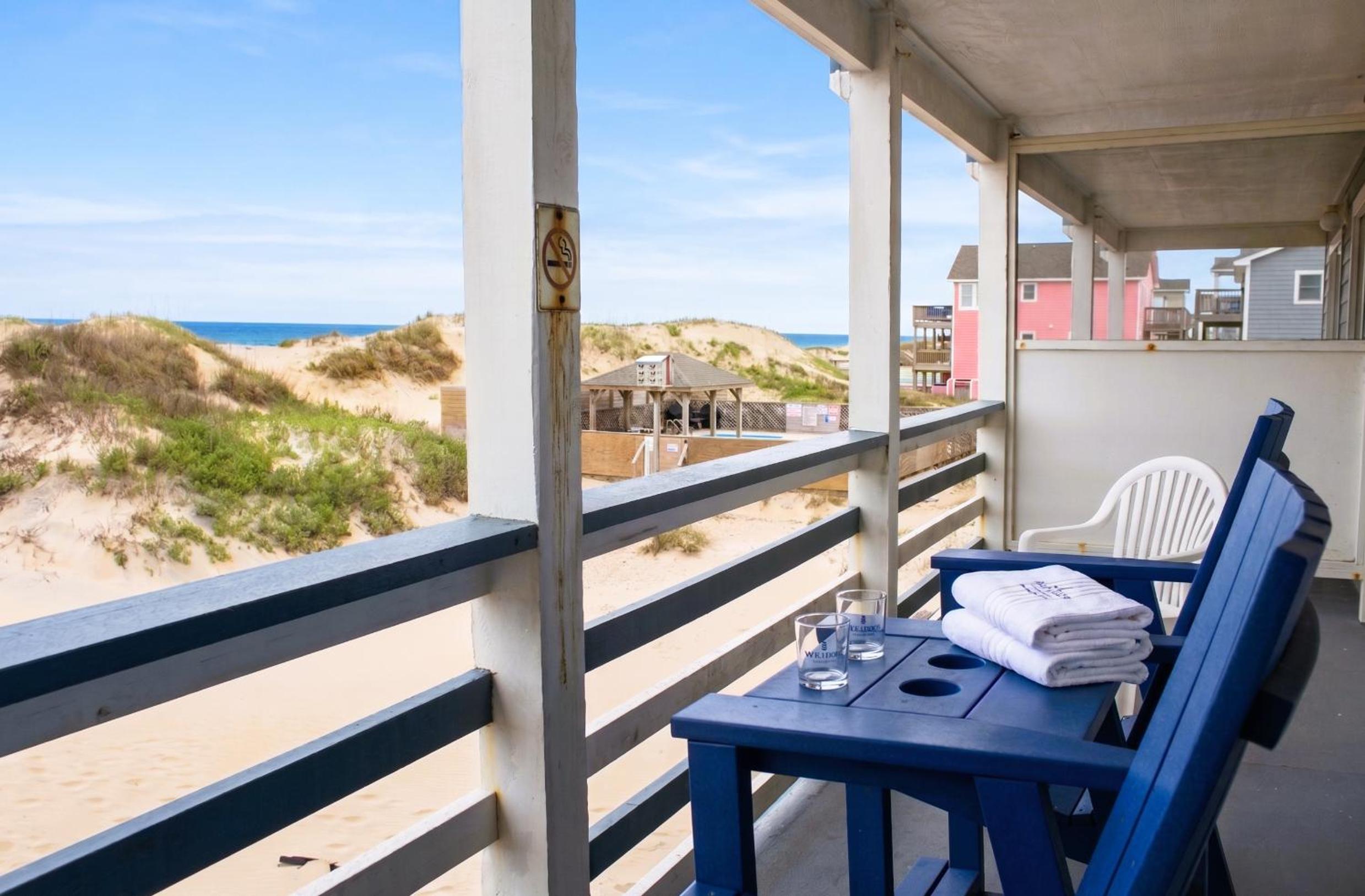 Two Double Bed Ocean Front -Second Floor - Photo 2