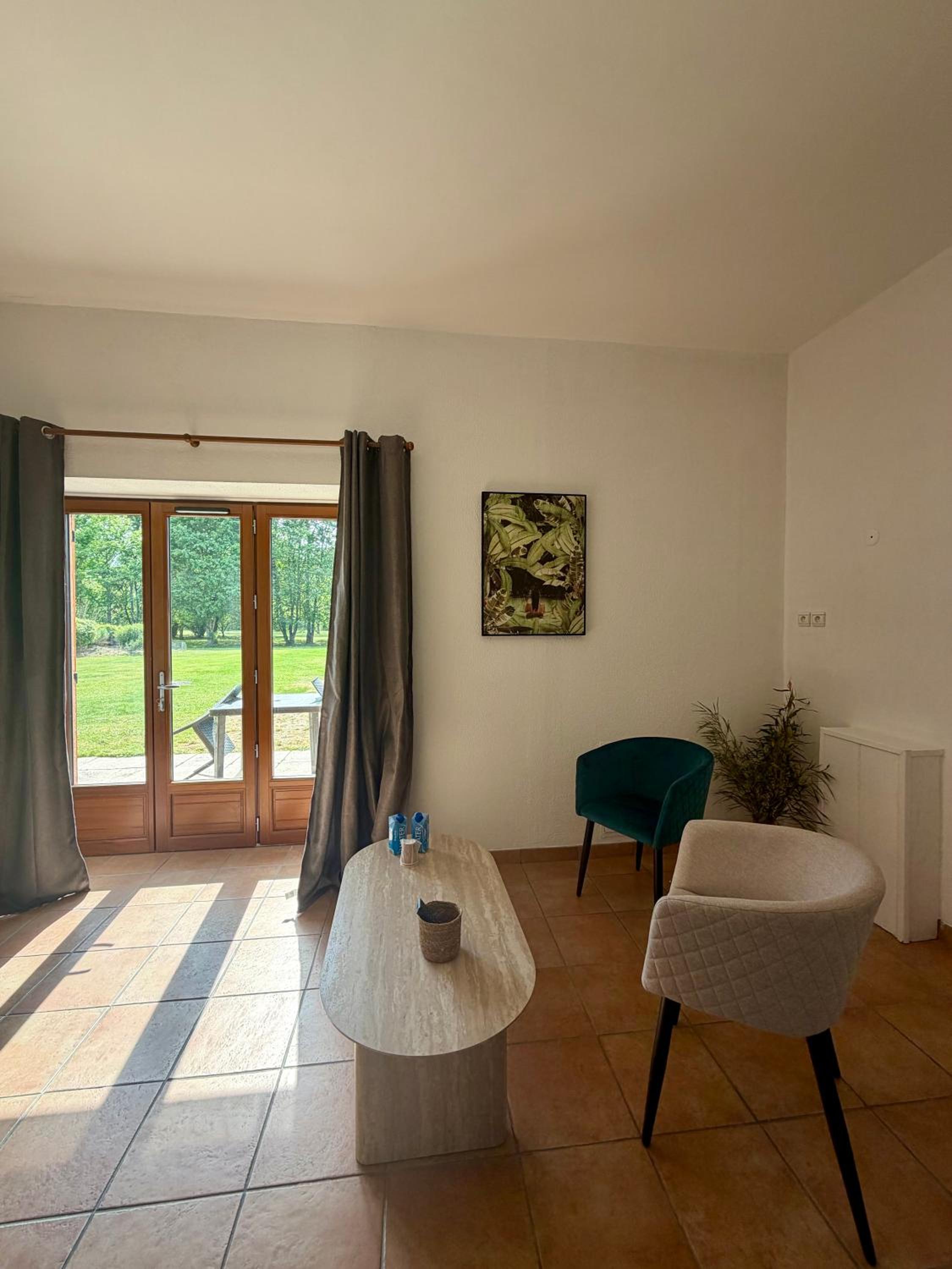 Large Double Room photo 1