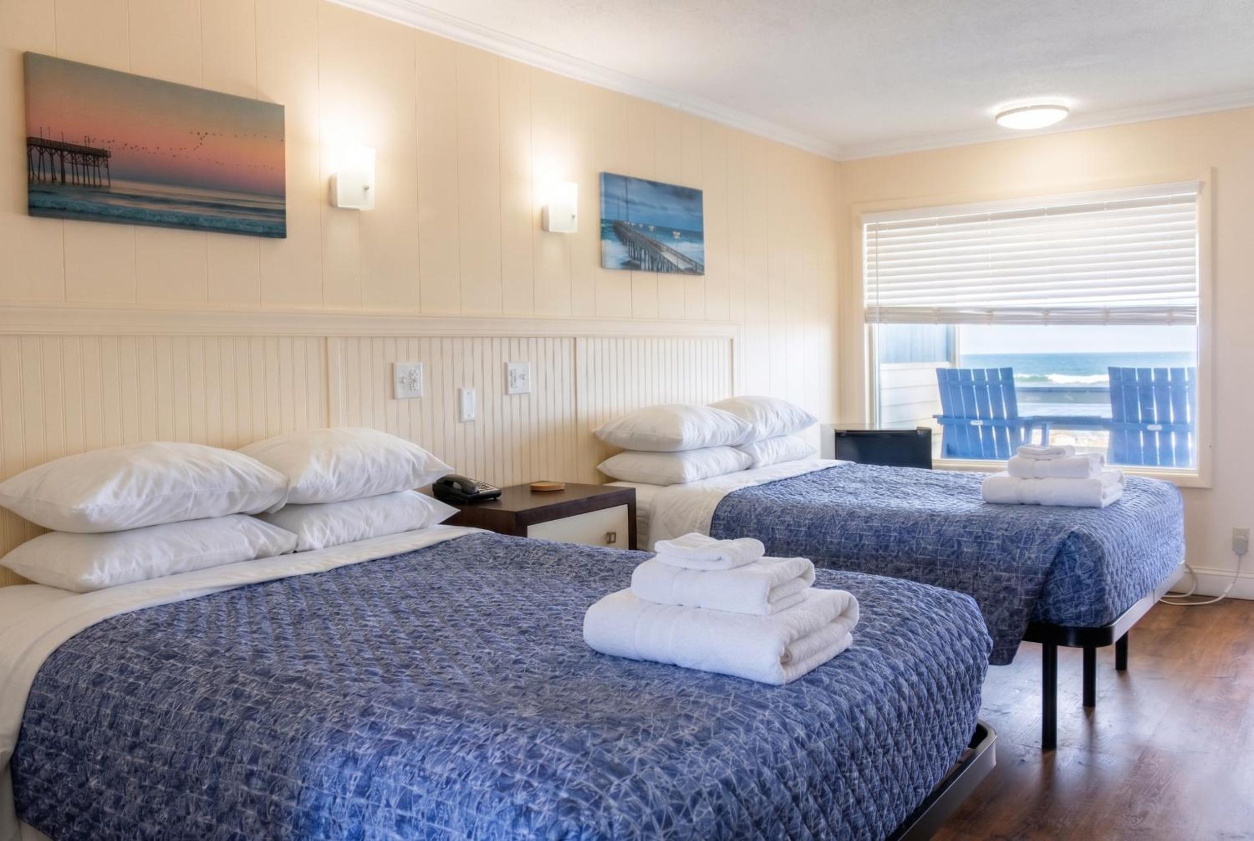 Two Double Bed Ocean Front -Second Floor - Photo 4