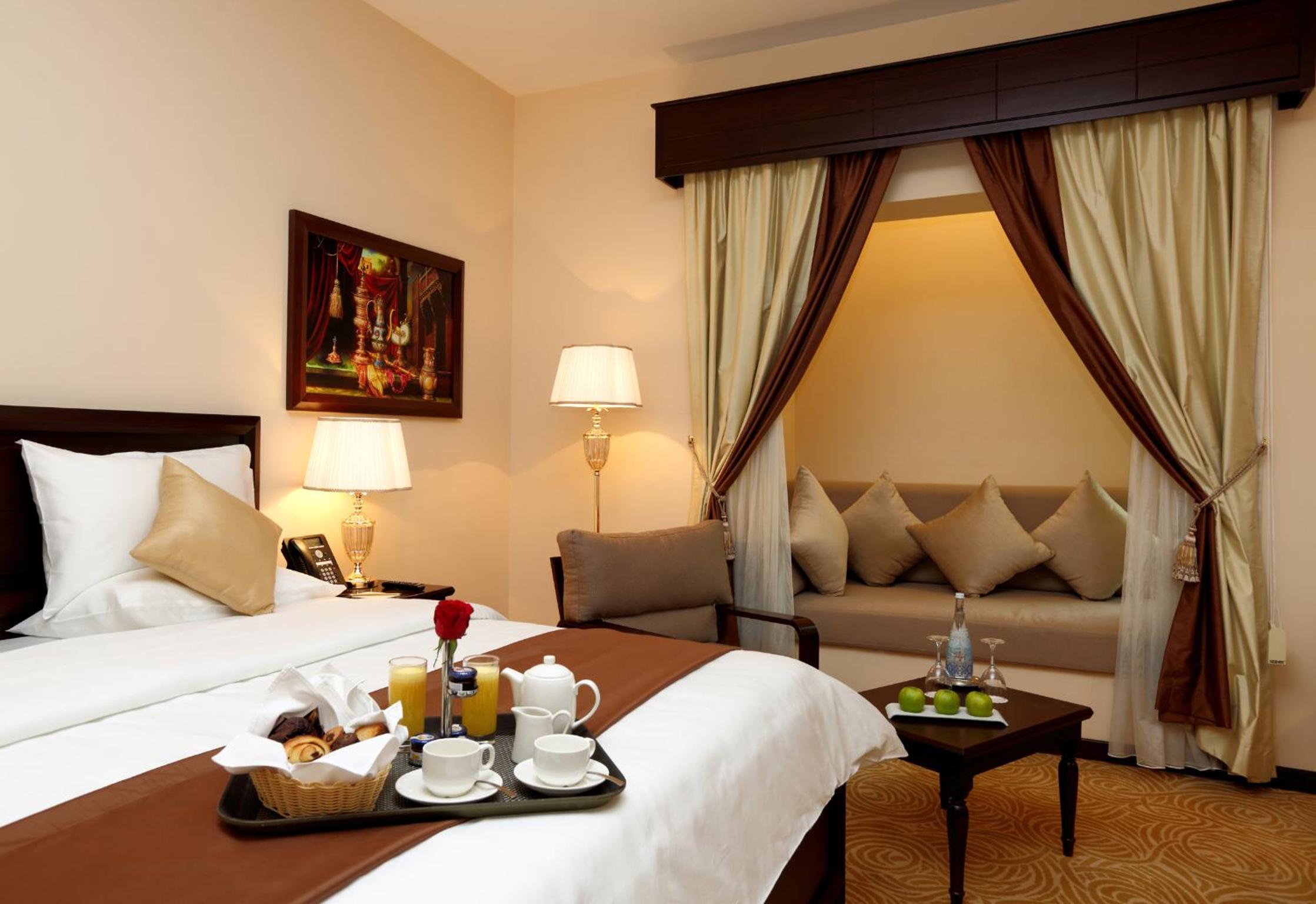 Deluxe Room - Photo 6