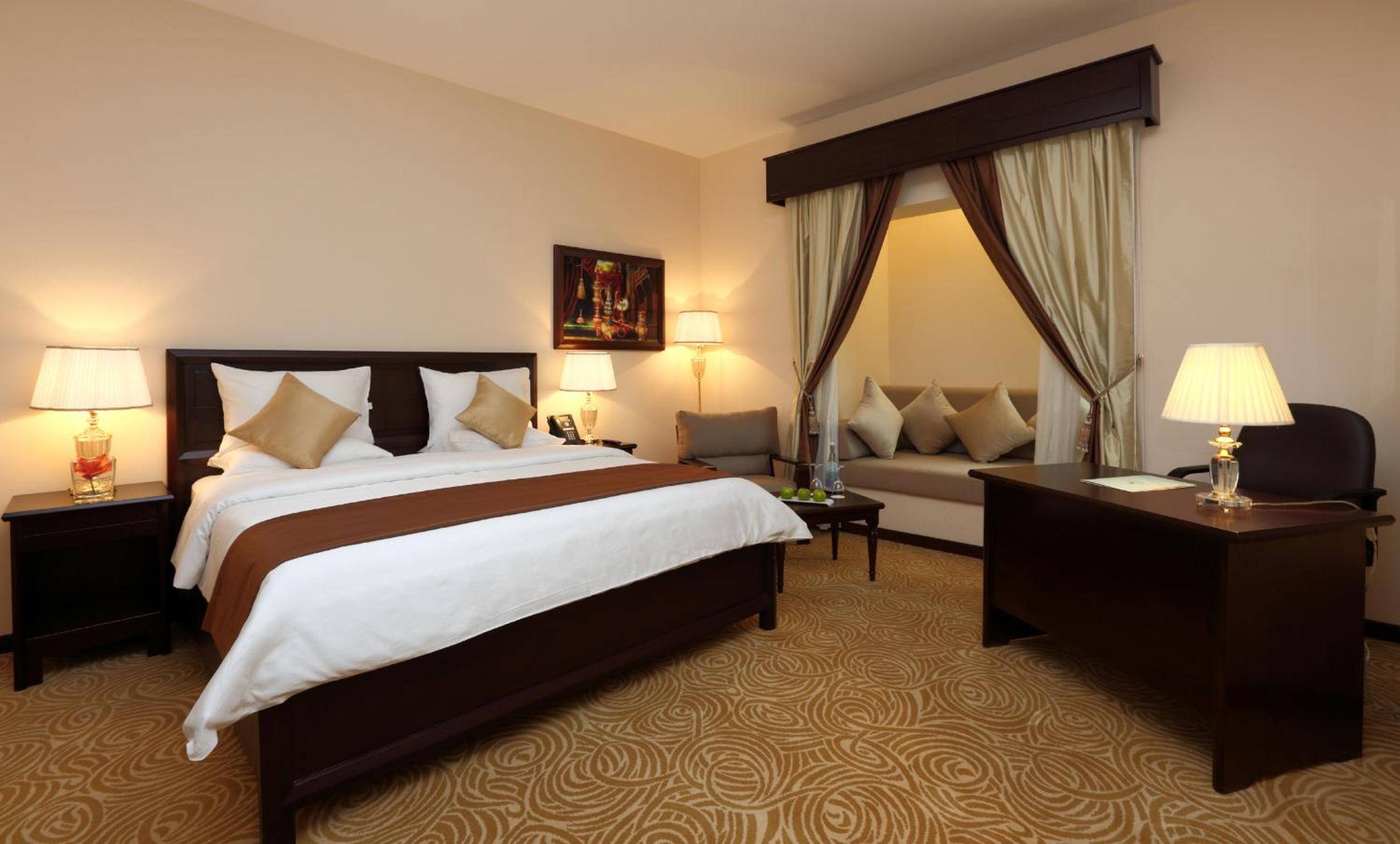 Deluxe Room - Photo 5